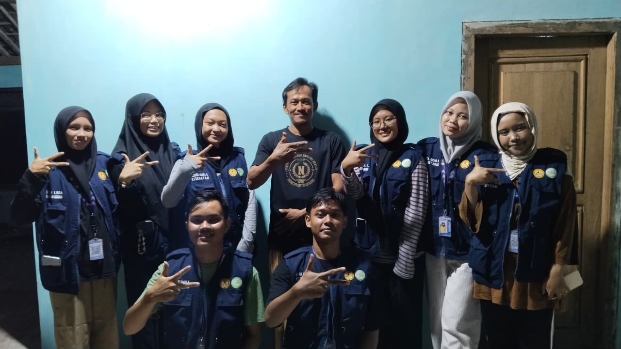 Kunjungan ke Rumah Ketua RT 05 Desa Karanganyar