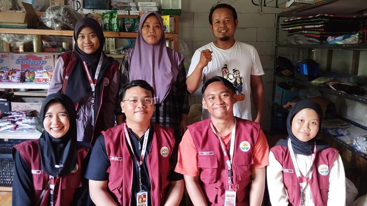 Kunjungan UMKM Toko Gilang Grosir dan Eceran