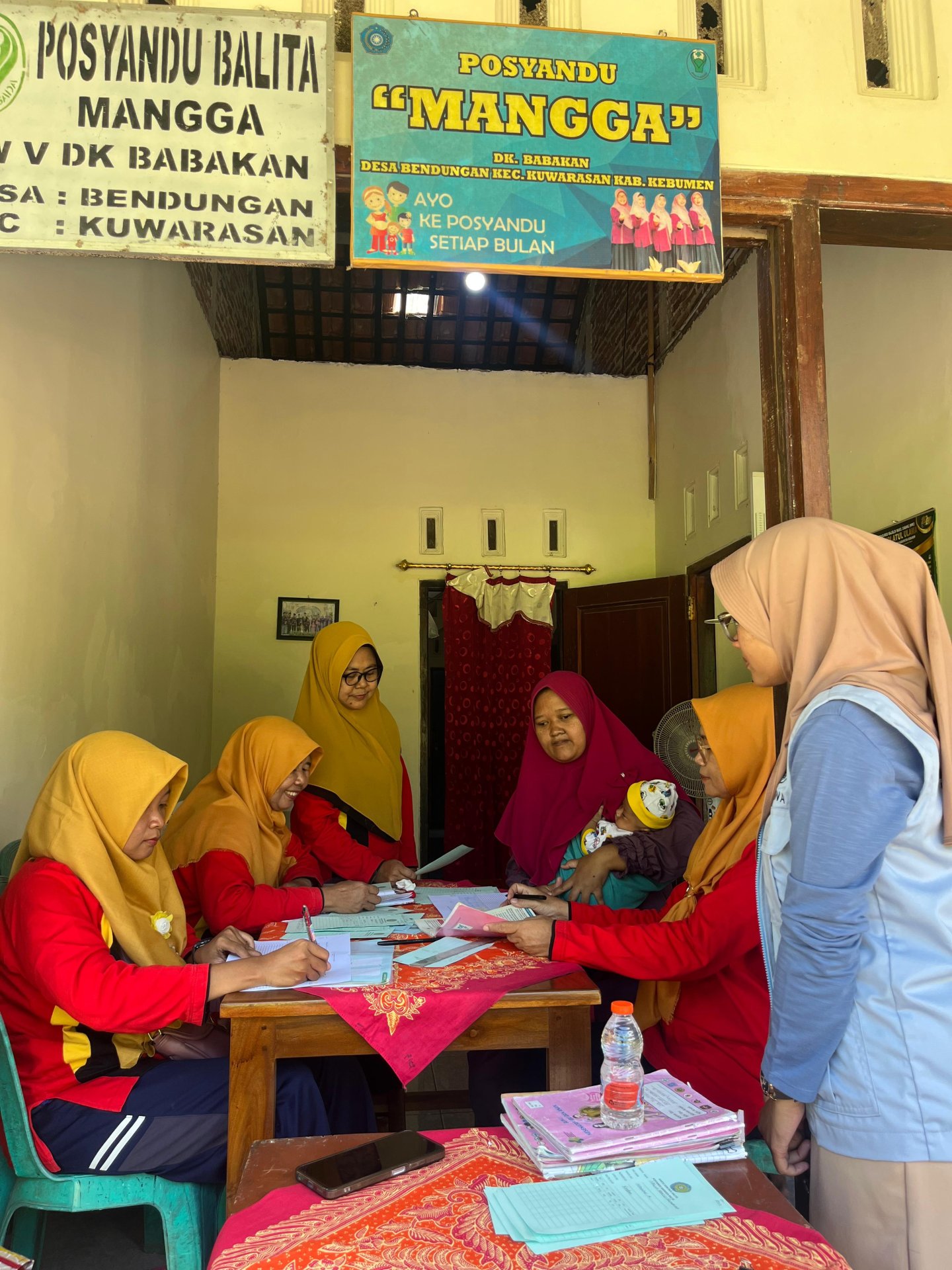 Pendampingan Posyandu Balita dan Ibu di Rw 5 dan Senam Bersama Murid Sd N Bendungan