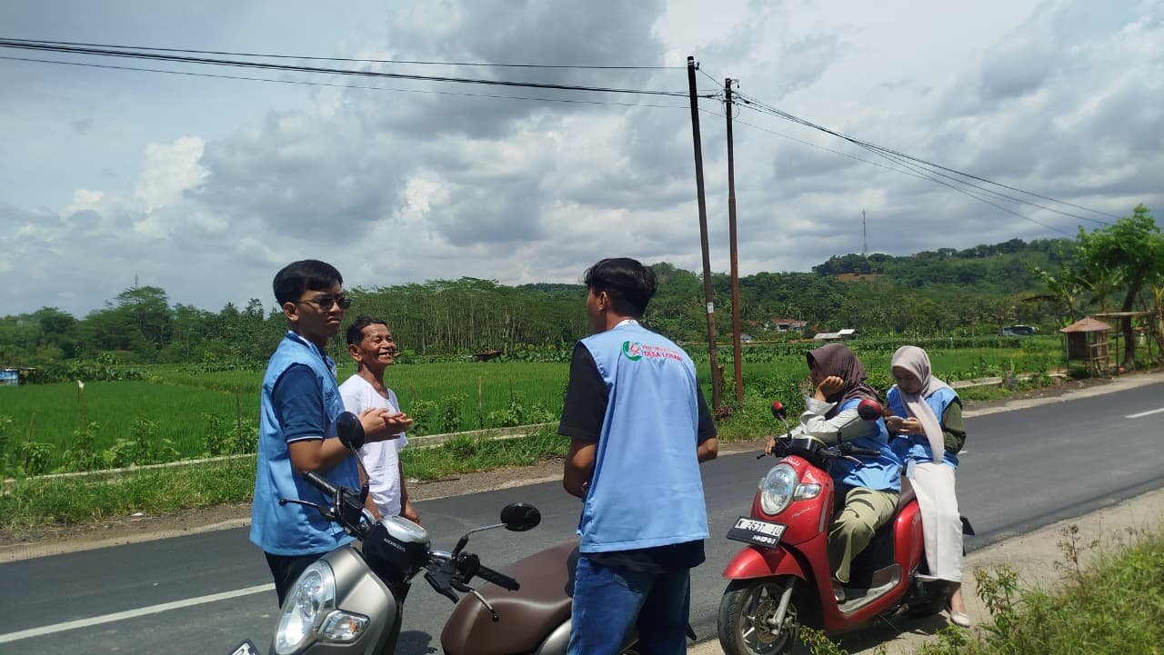 Proses pencarian bibit untuk program kerja intensifikasi pekarangan