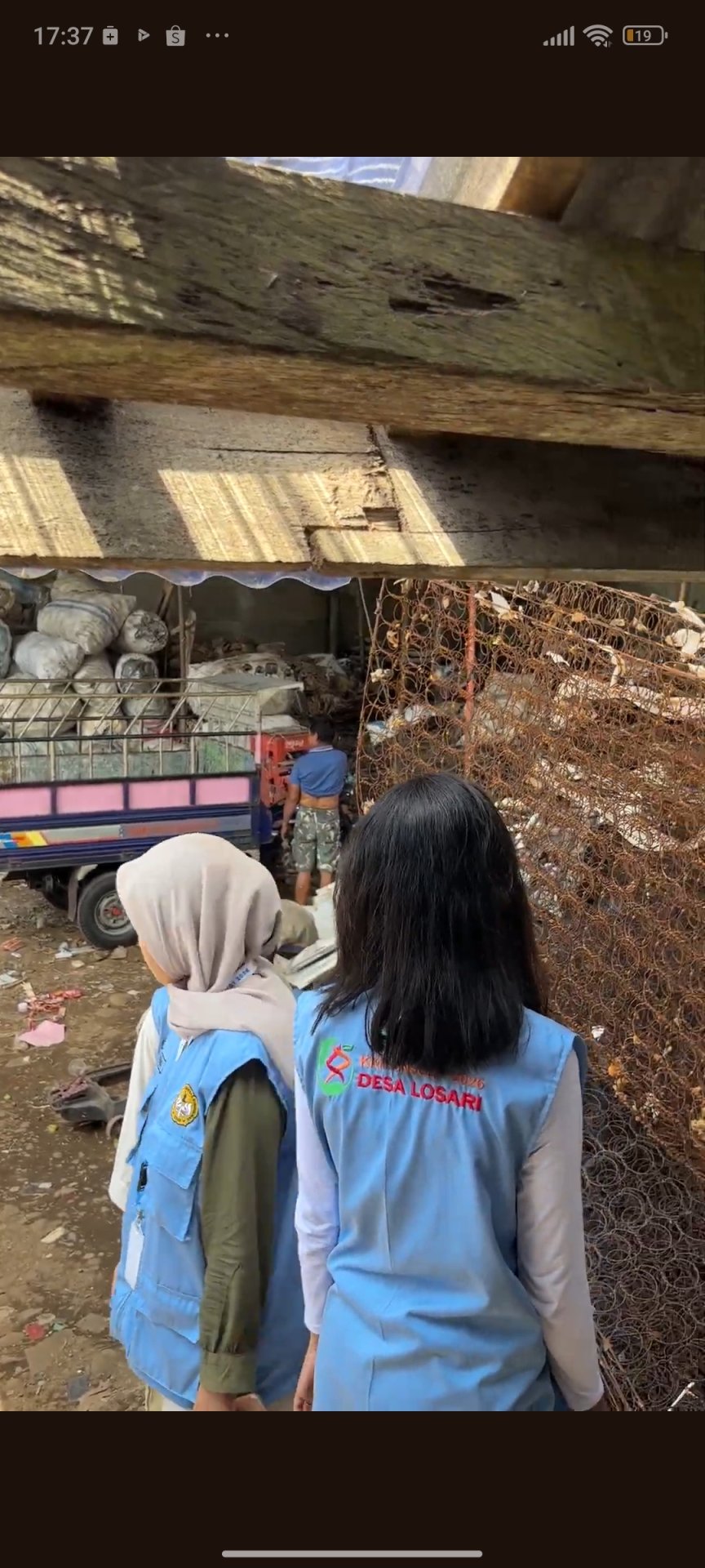 Pencarian galon bekas