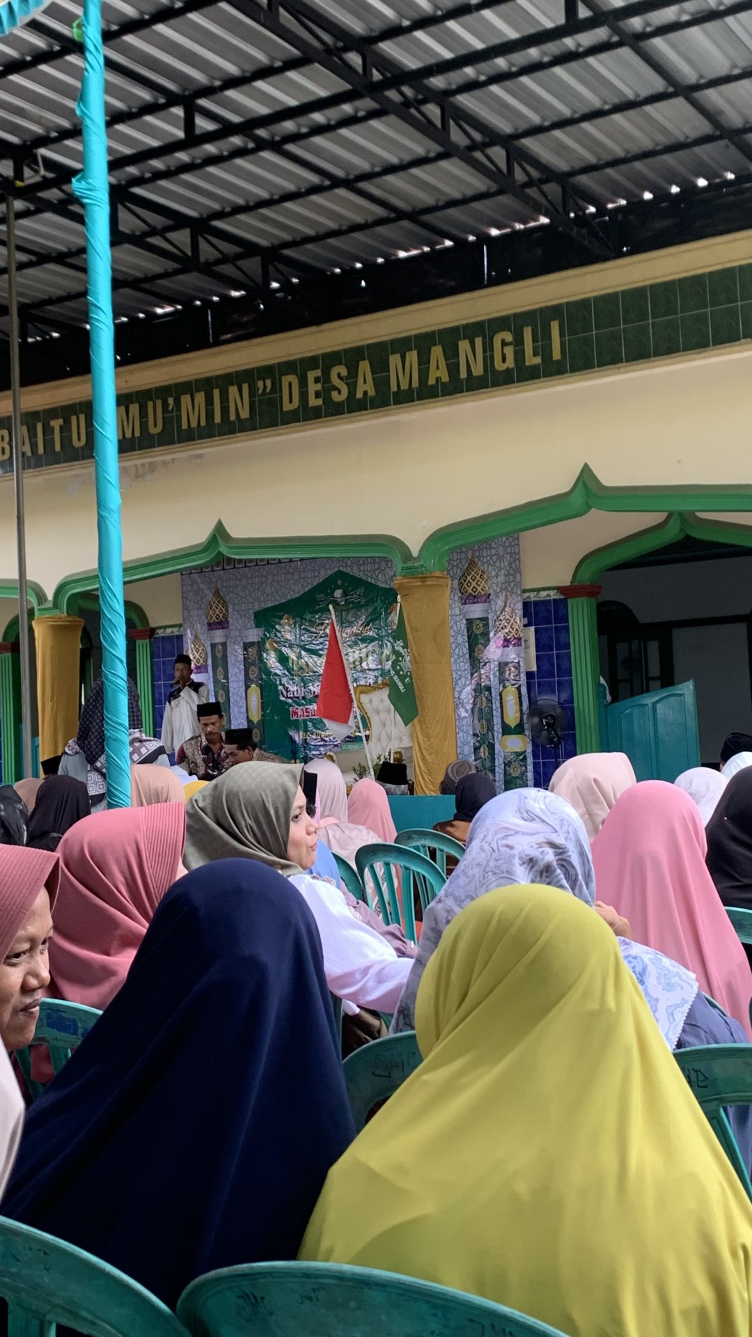 Peringatan Isra Mi‘raj di masjid Baitul Mu'min Mangli