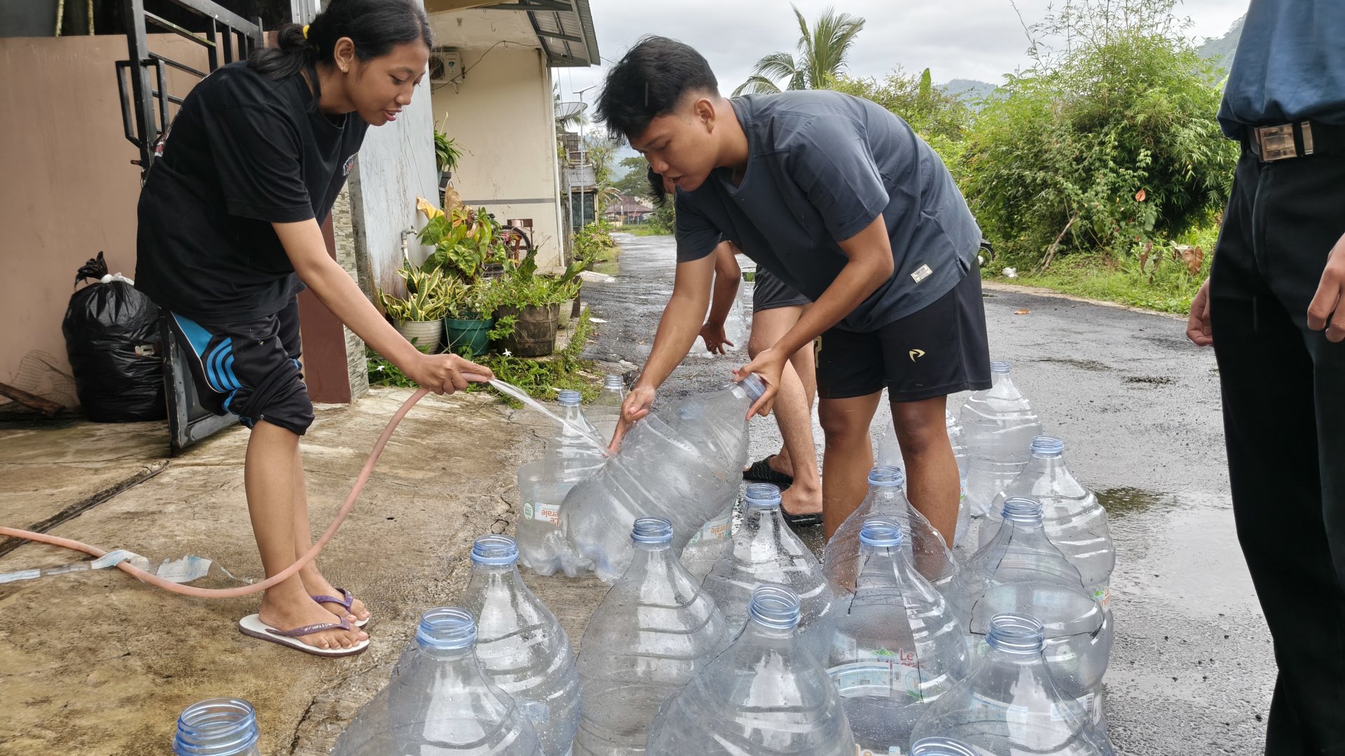 Persiapan alat dan bahan intensifikasi perkarangan