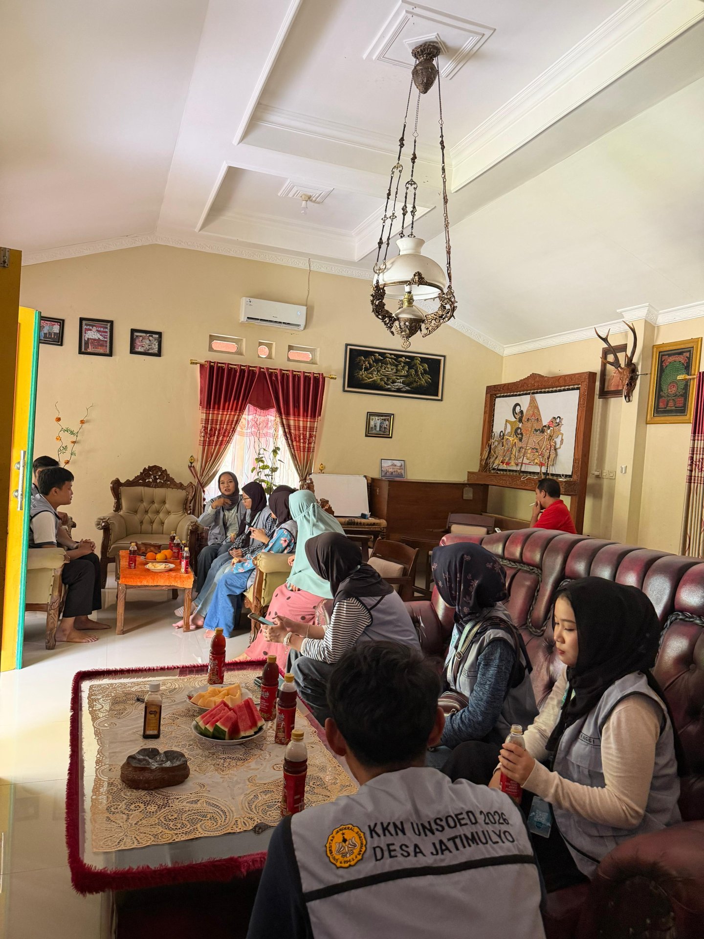 Kunjungan ke Rumah Bapak Kepala Desa & Ibu Ketua PKK