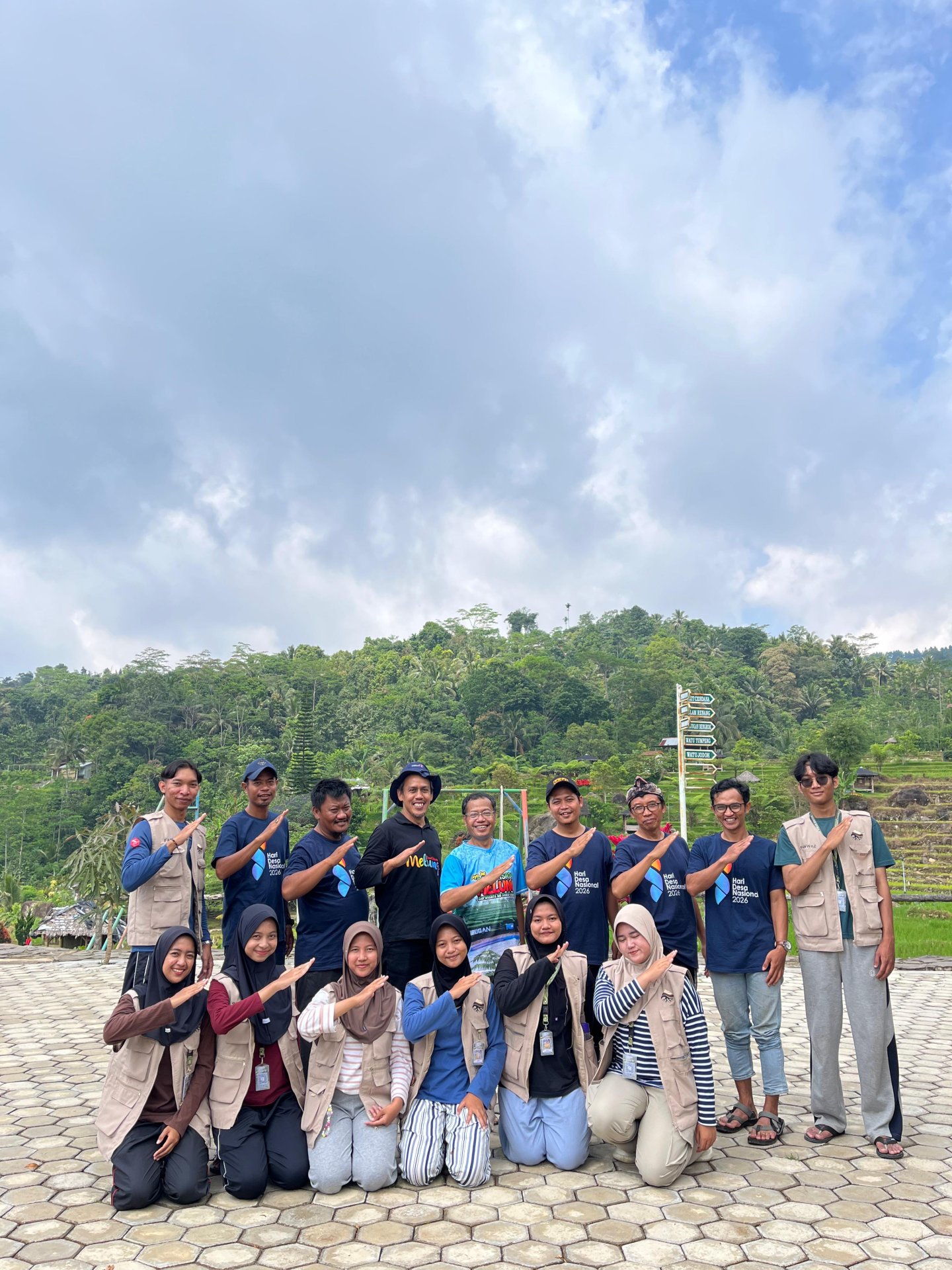 Kegiatan Bersih Bersih Desa