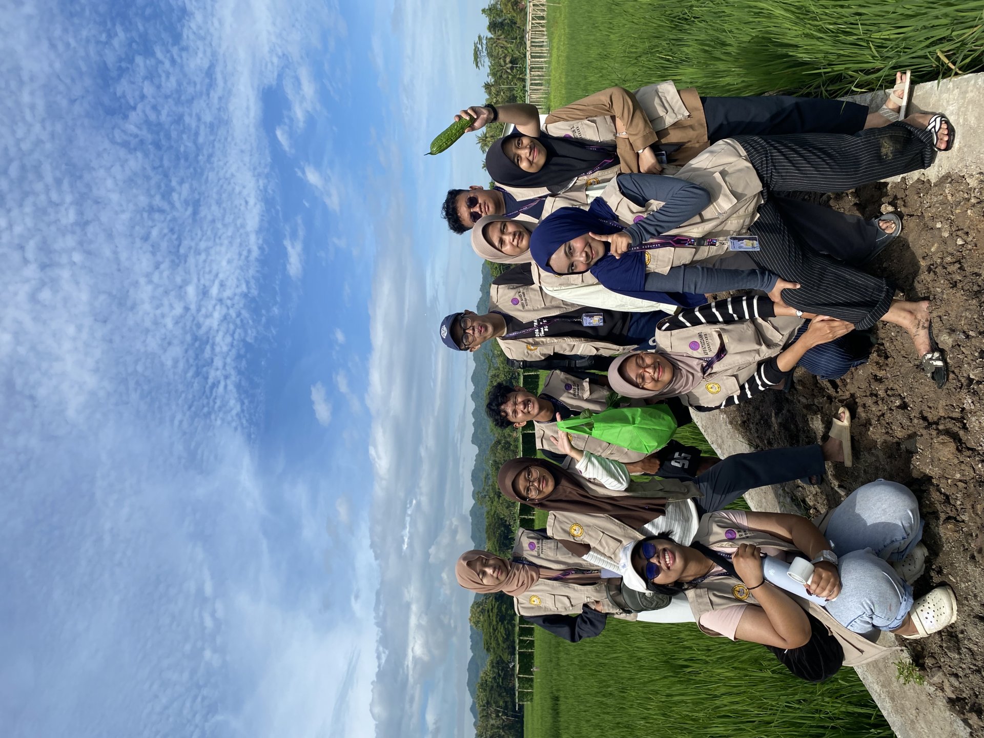 DAY 4 – Pendampingan Posyandu Lansia serta Koordinasi Ekonomi dan Kegiatan Sosial di Desa Mangli