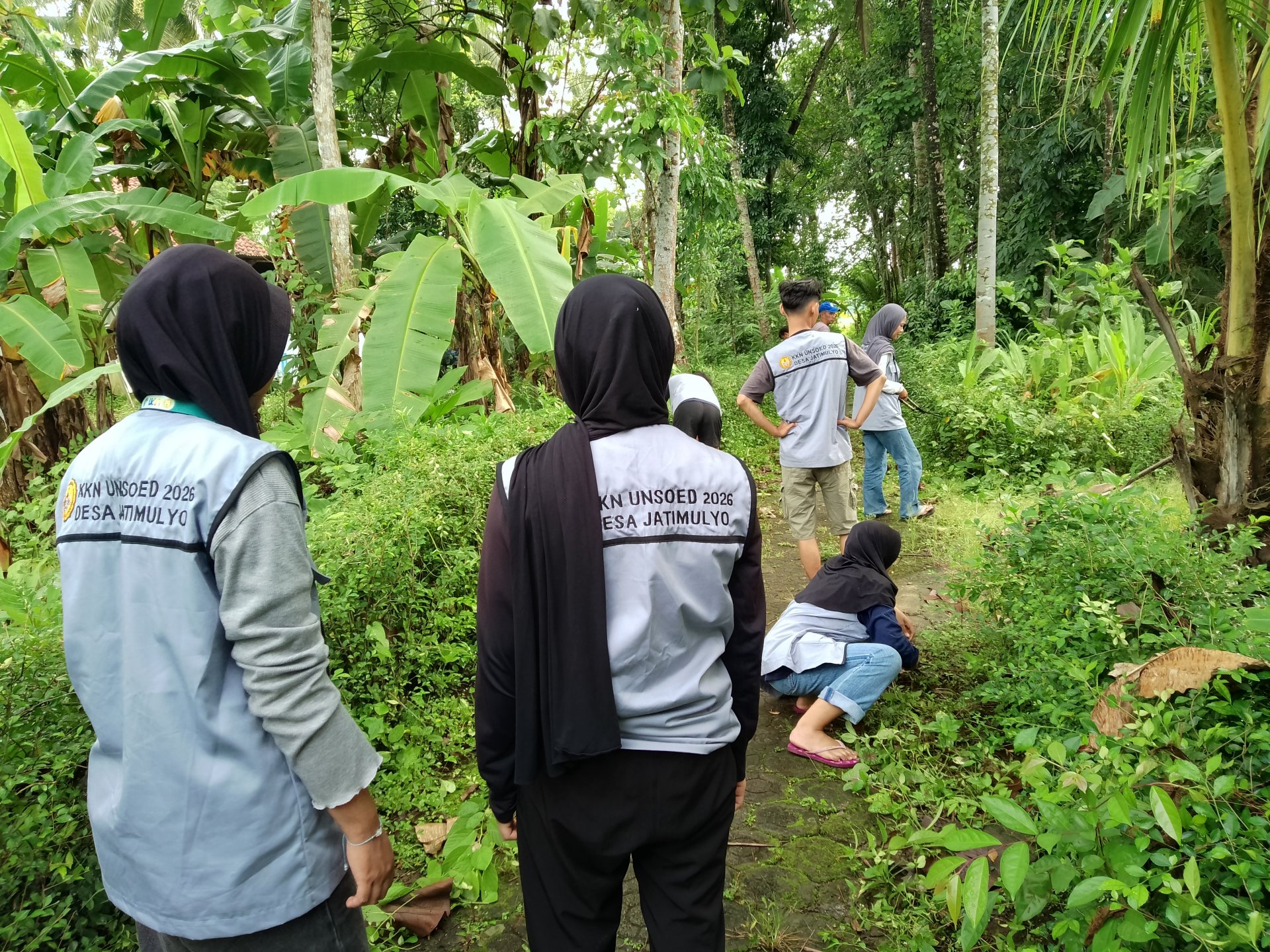Kerja Bakti Bersama Warga