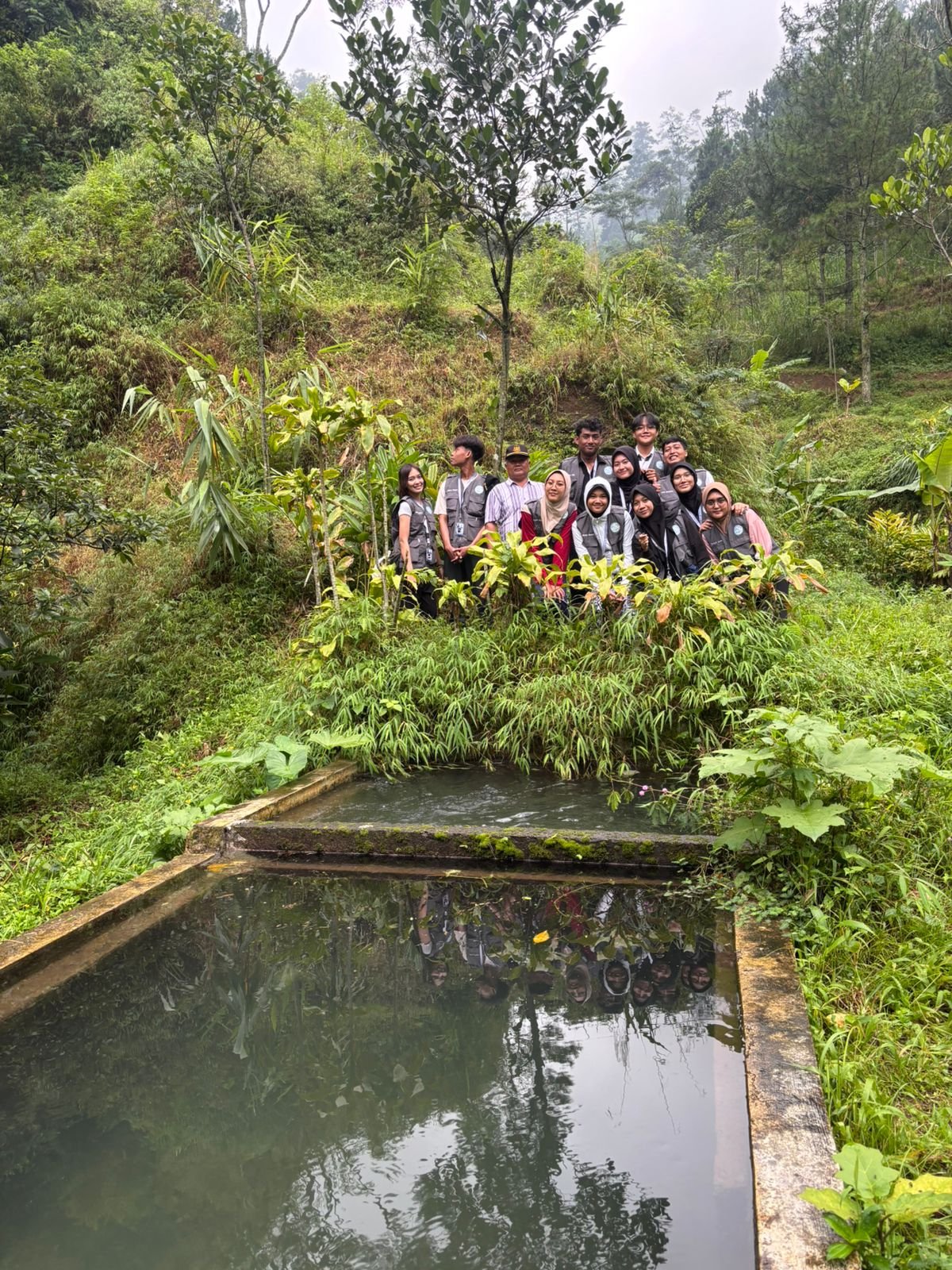 Kunjungan ke tempat penampungan air