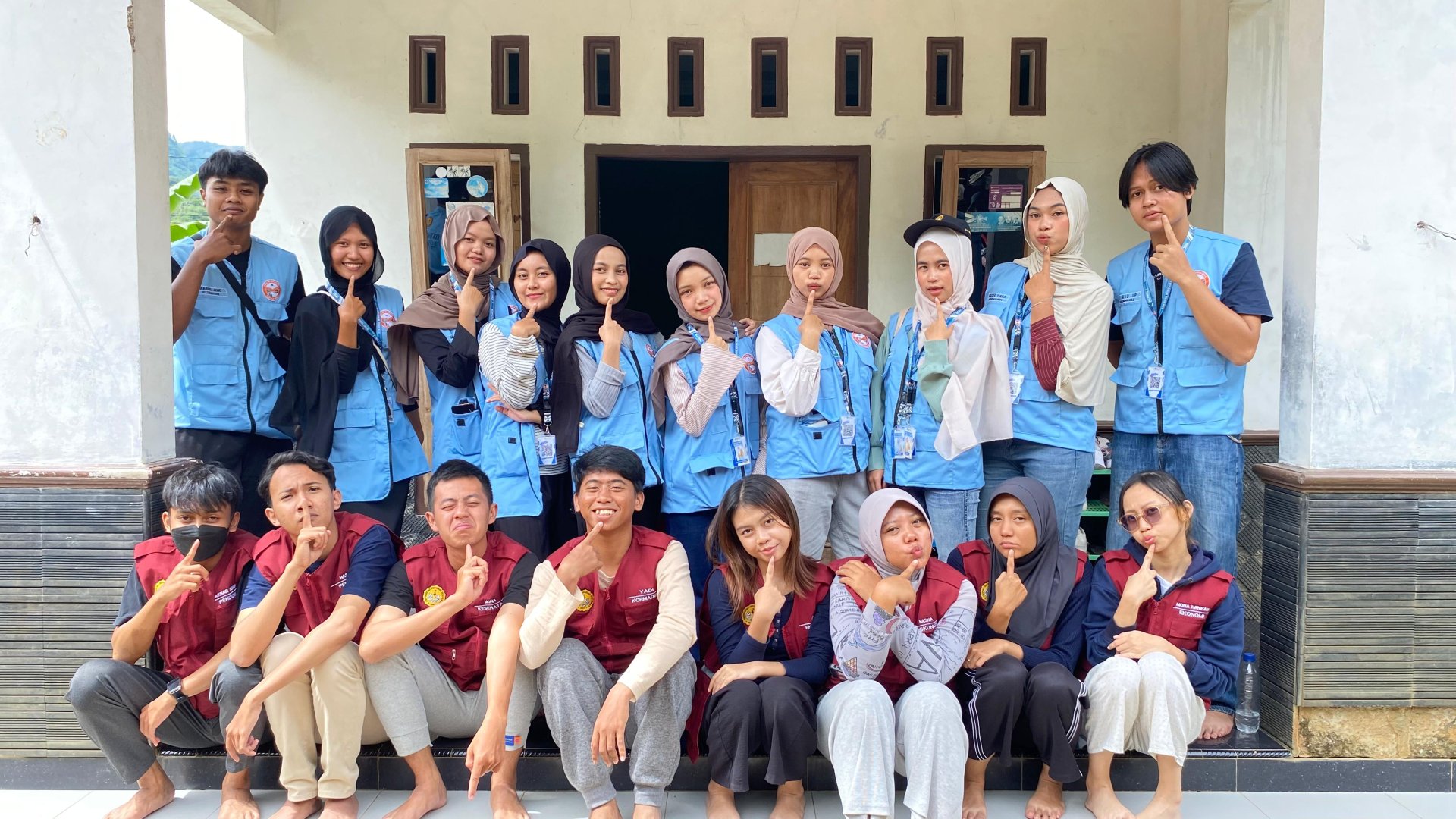 Kunjungan dan Silaturahmi ke Posko KKN Lain