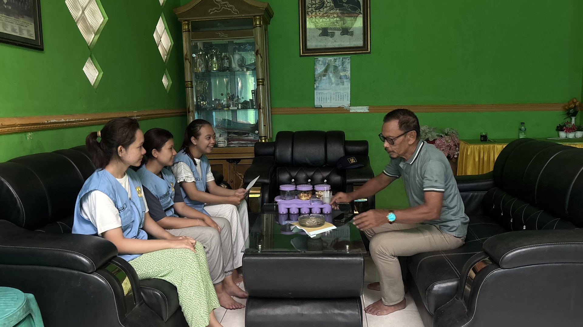 Koordinasi dengan kepala desa