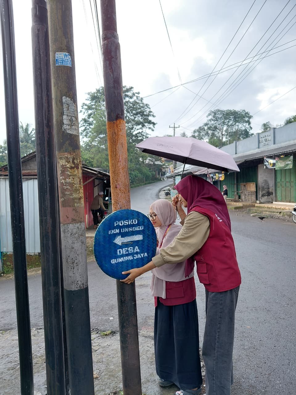 Pemasangan Tampah dan Survey Potensi Wisata Desa