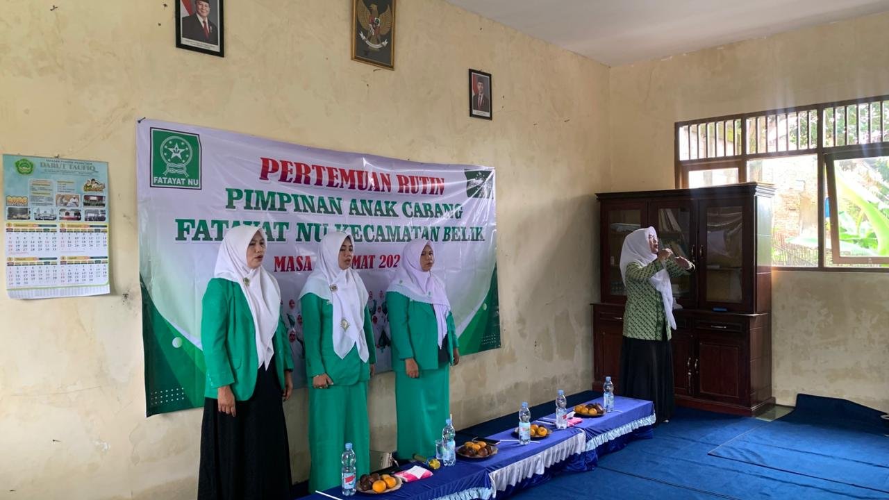 Mengikuti Pengajian Fatayat se Kecamatan Belik
