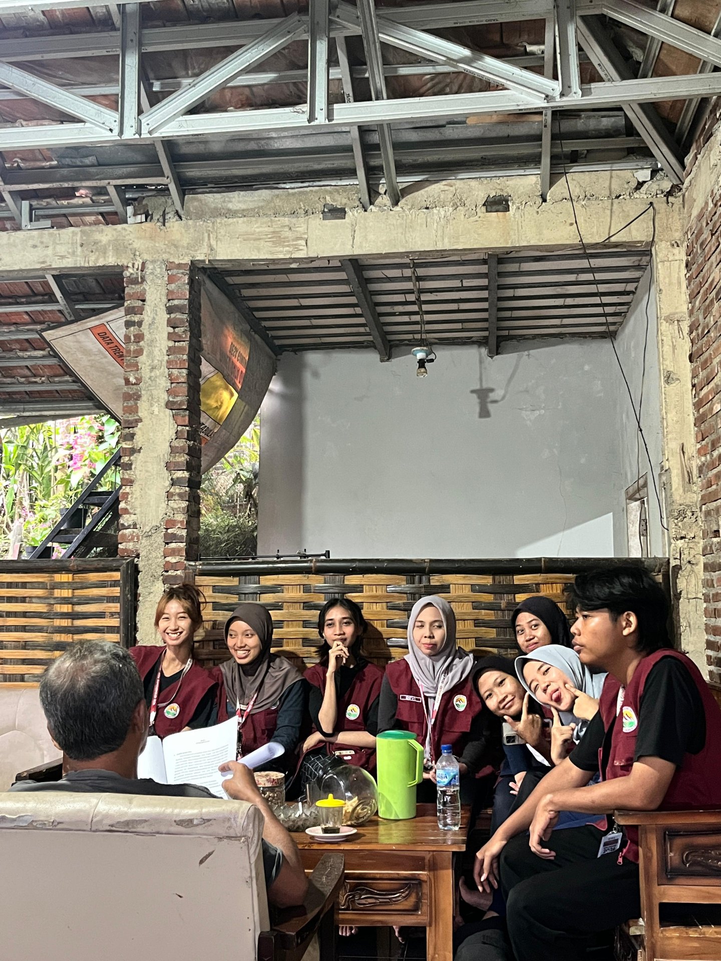 Kunjungan ke Kepala Desa Gunungwuled