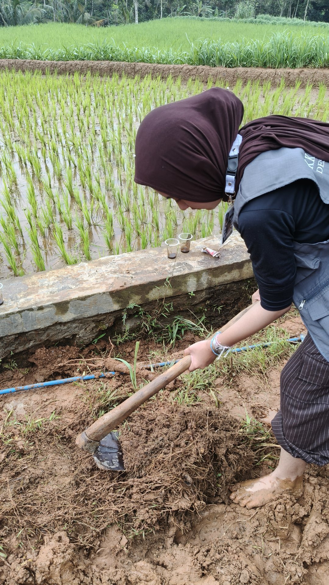 Kerja Bakti bersama warga desa Gunungtiga