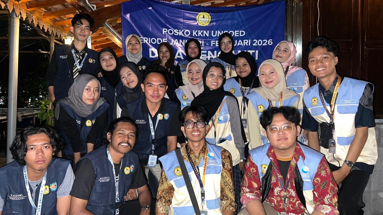 Kunjungan ke Posko KKN Menganti