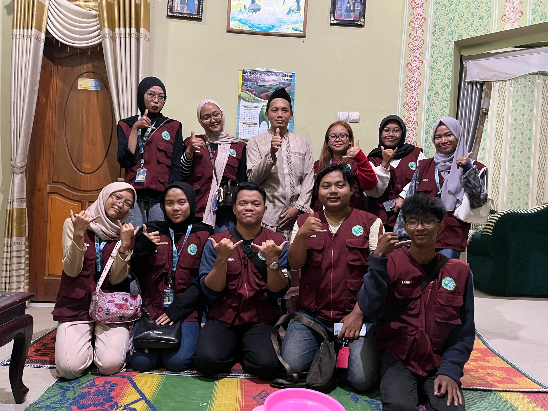 Menyusuri Sudut Desa: Dari Sowan Hingga Pasar Malam