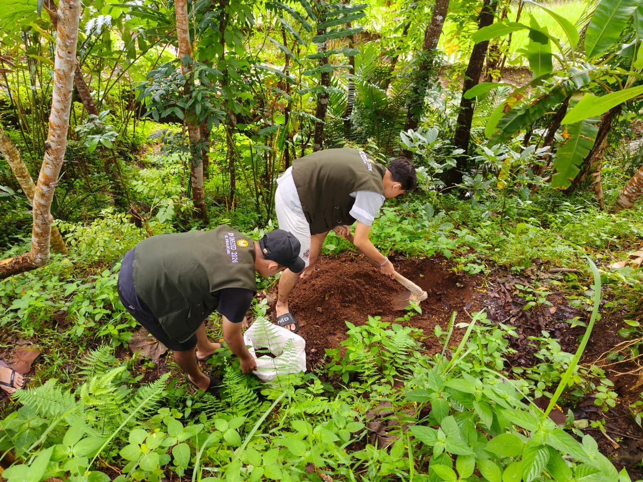 Pengambilan Tanah untuk Proker Lingkungan