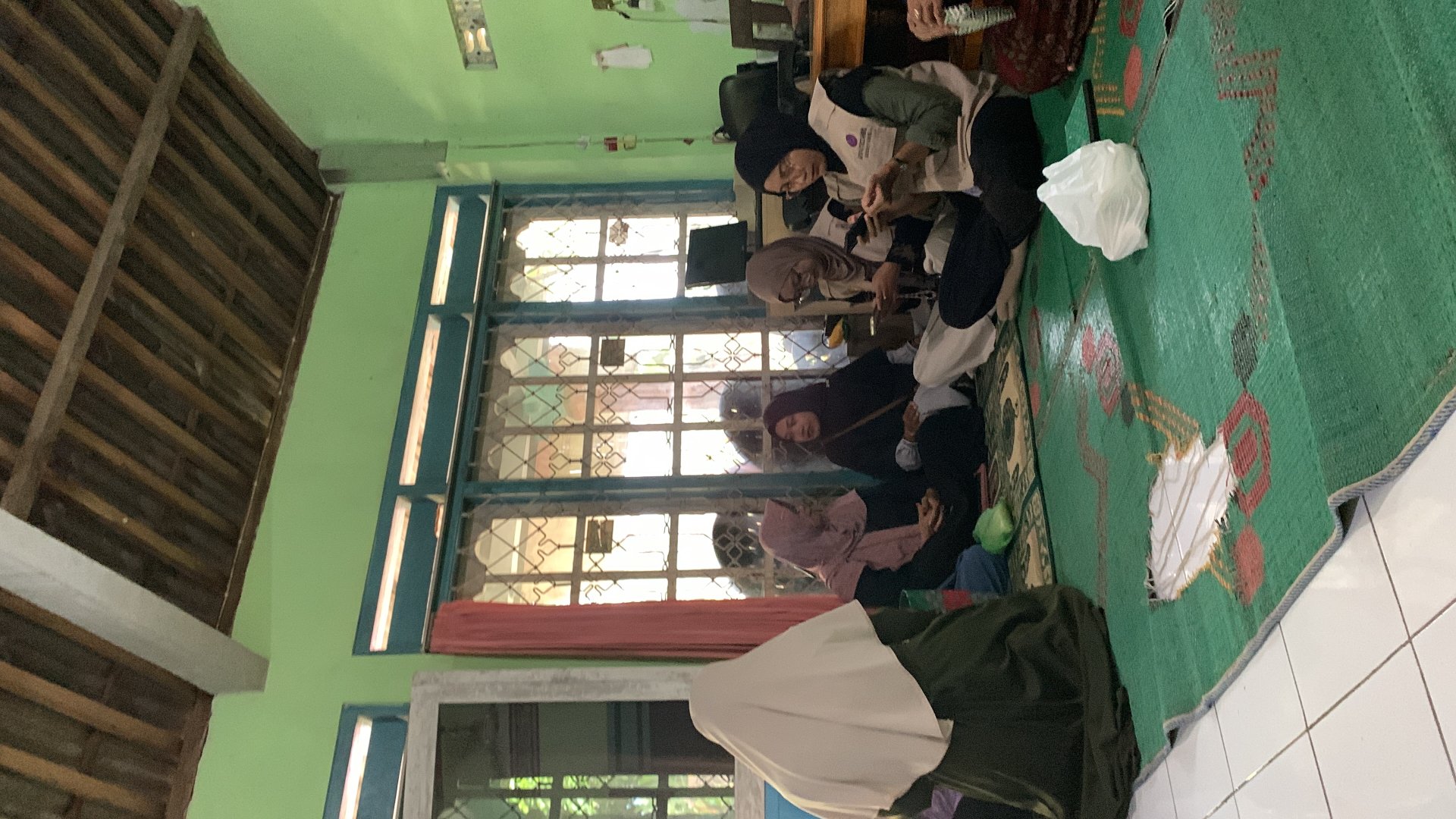 Mengikuti Kegiatan Ibu PKK