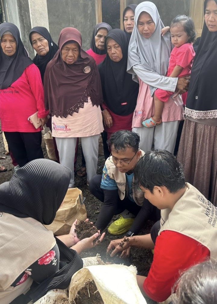Penanaman Cabai Menggunakan Planterbag dengan Teknologi Irigasi Tetes