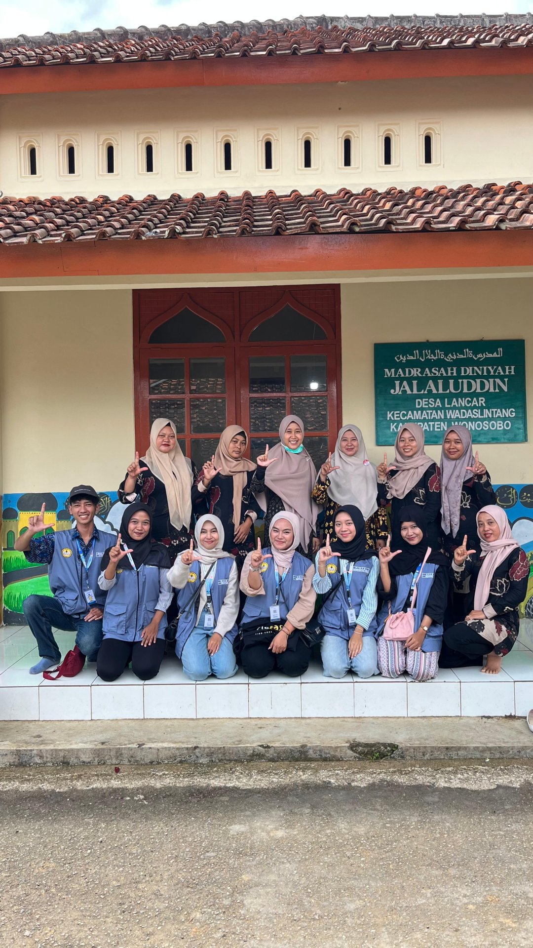 Day 4 - Pemberian PMT (Pemberian Makanan Tambahan) oleh Mahasiswa Unsoed di Posyandu