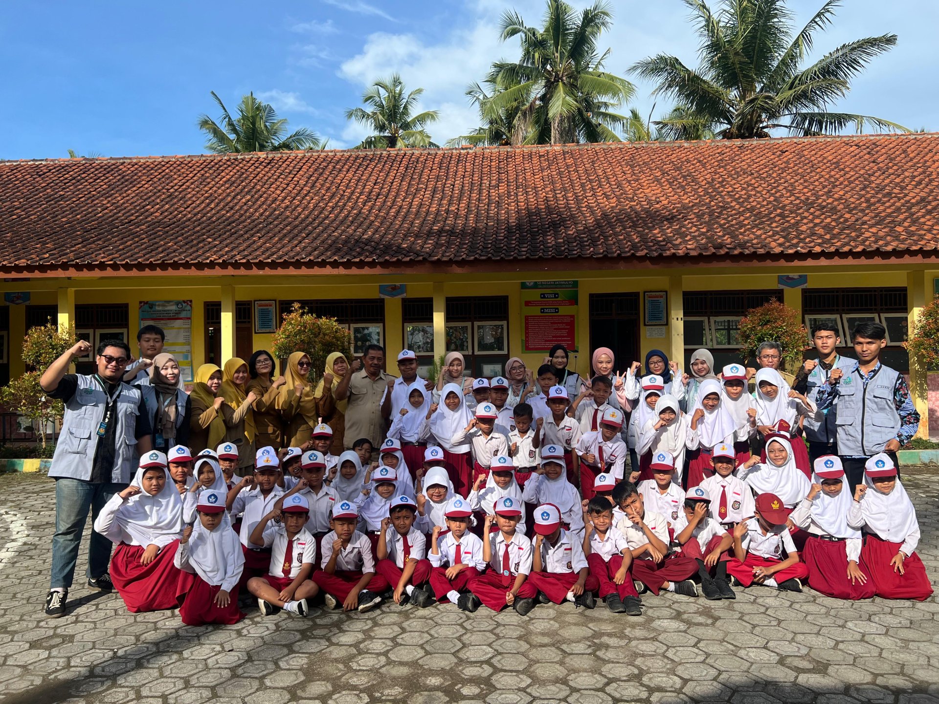 upacara dan perkenalan di sd jatimulyo