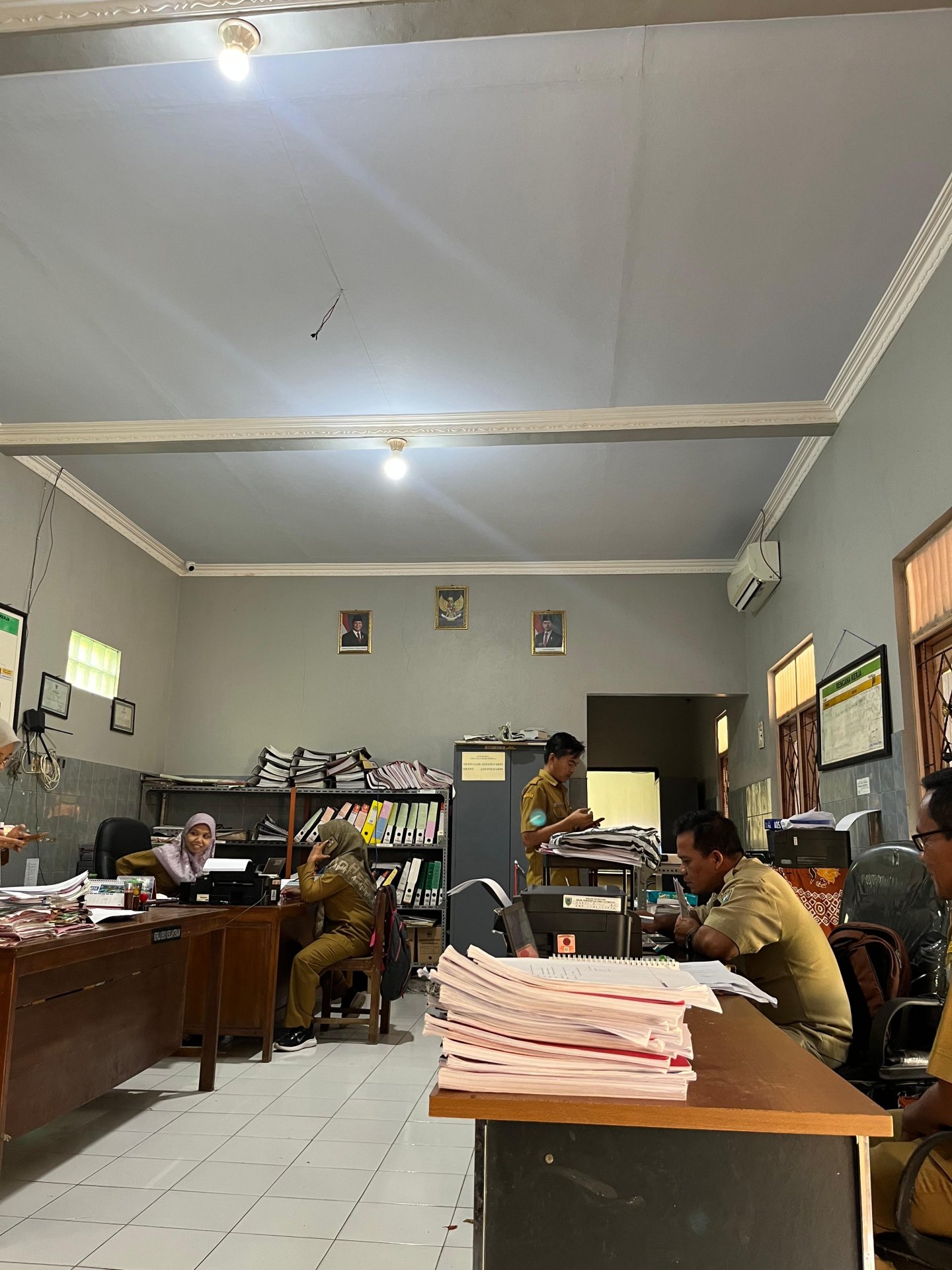 Piket di Kantor Desa Jatimulyo