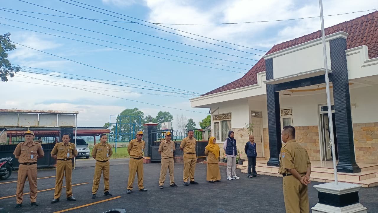 Bid. Pemerintahan Desa - Piket Balai Desa