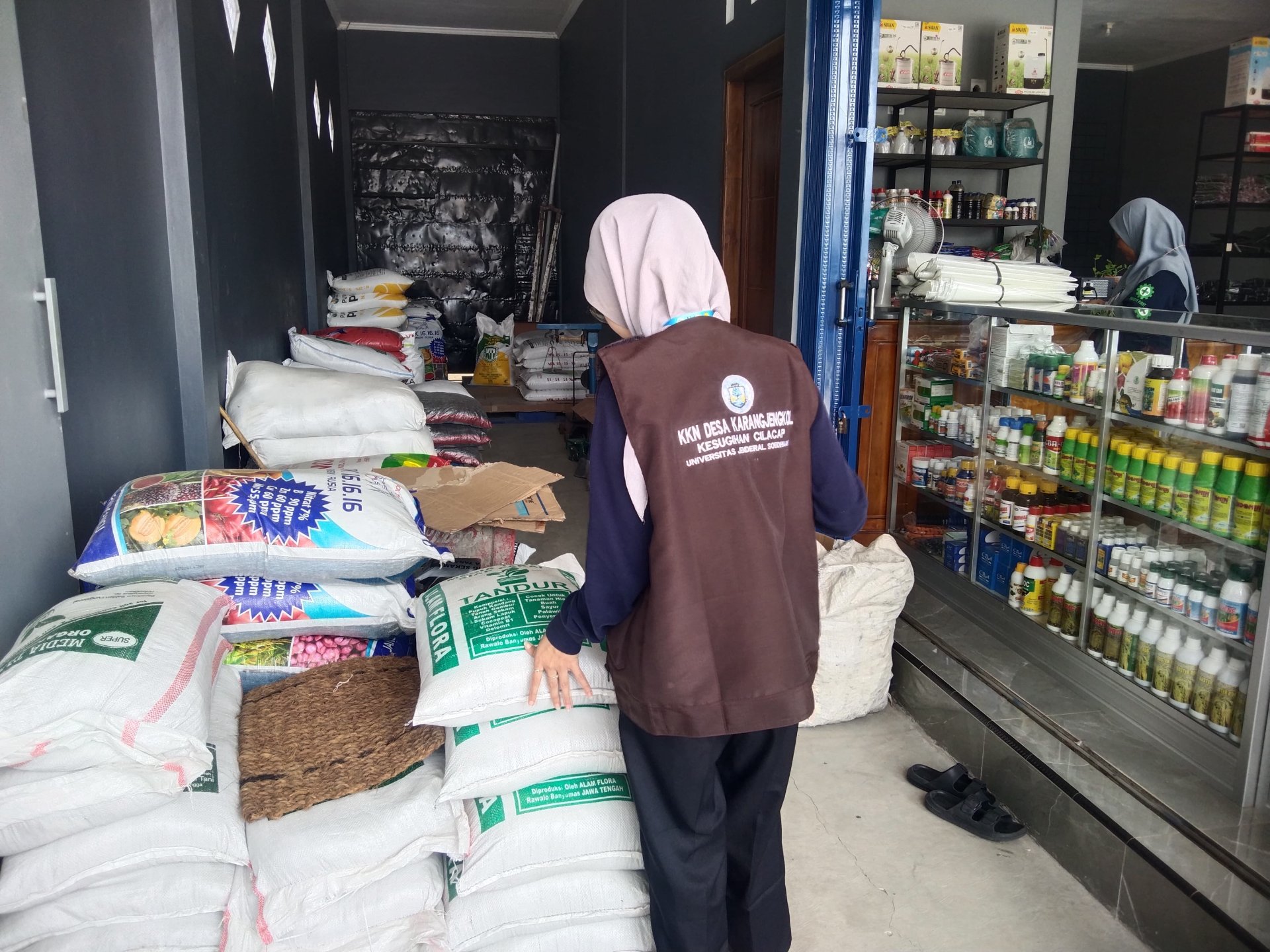 Koordinasi dengan KWT Desa Karangjengkol