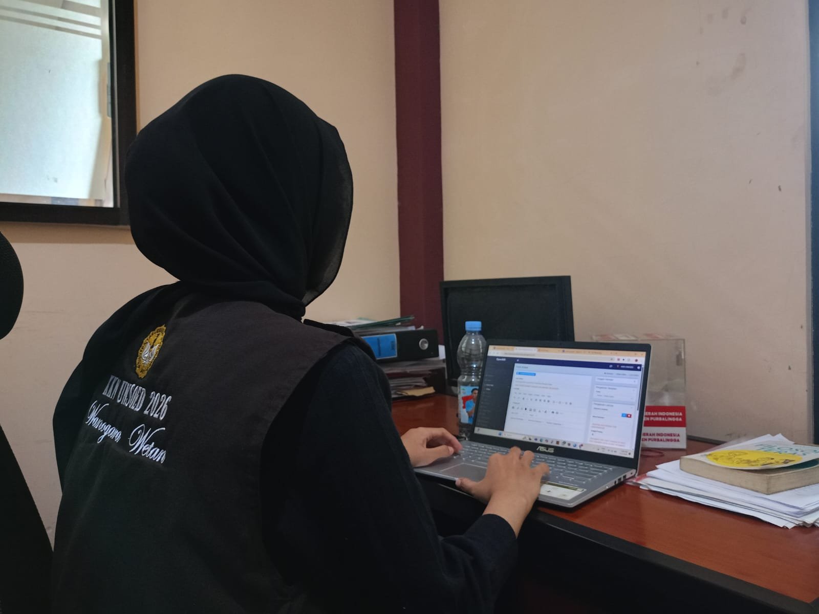 Piket pelayanan administrasi desa