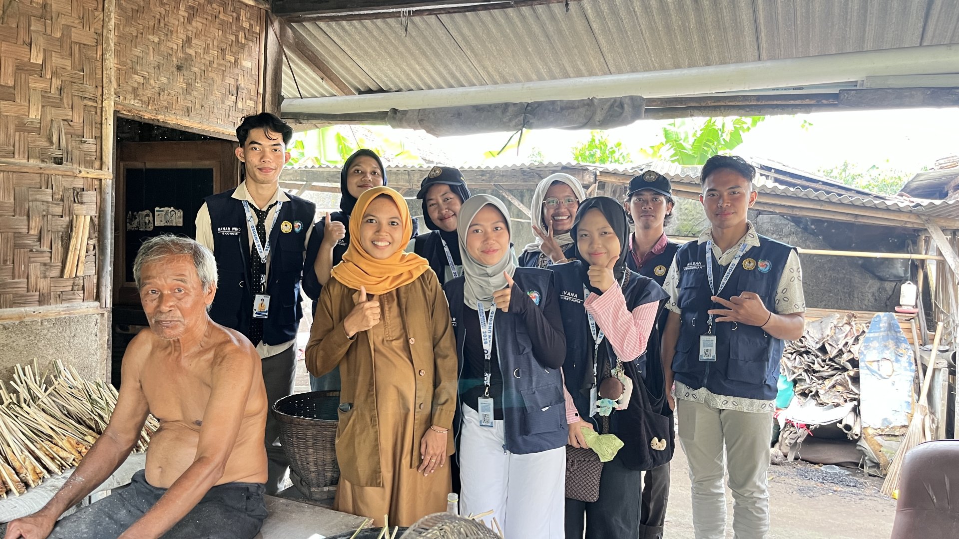 KKN Day 6 - Piket Desa & Kunjungan UMKM Ikan Asap Gapitan