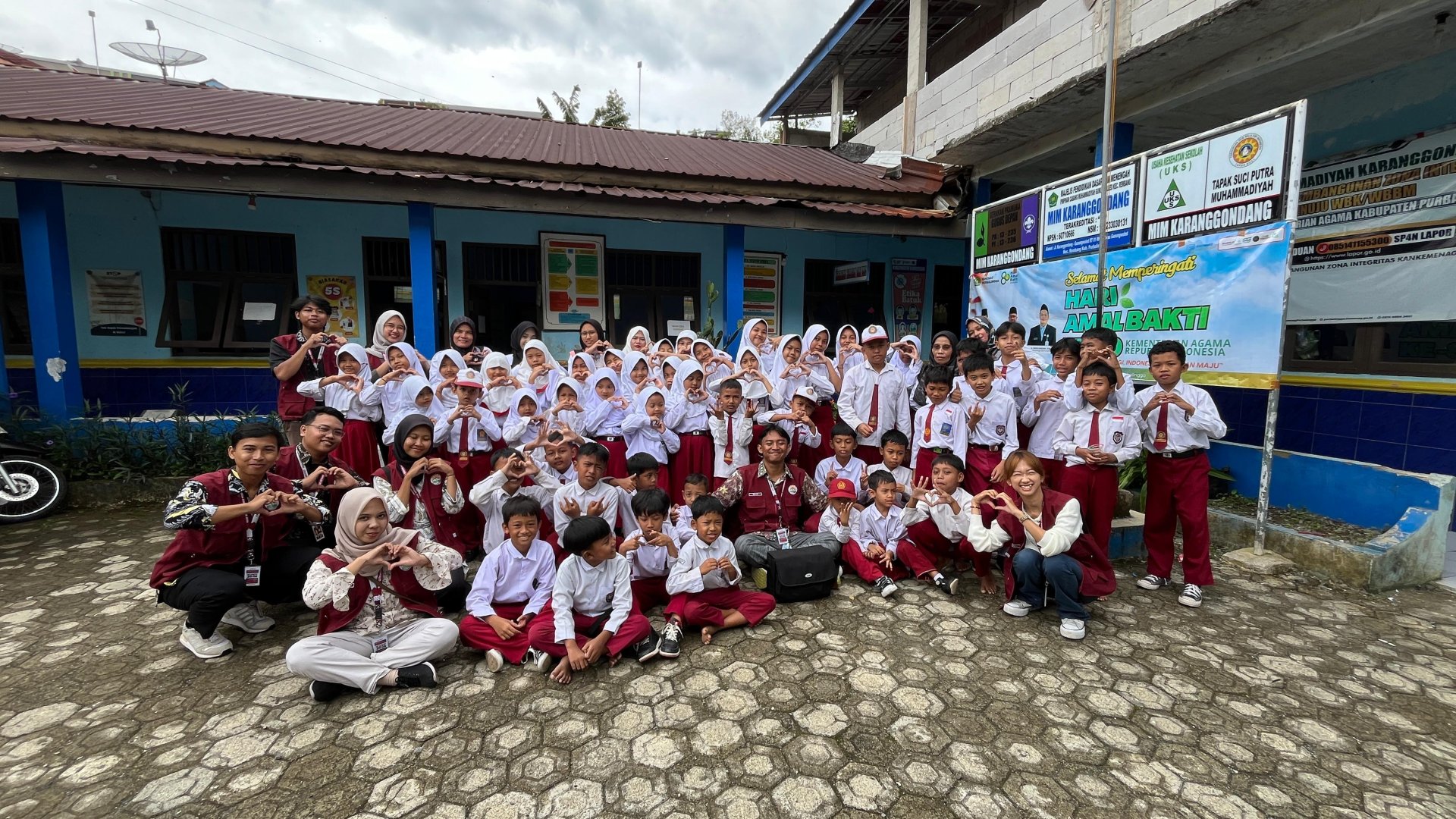 Sosialisasi Bahaya Bullying di MIM Karanggondang