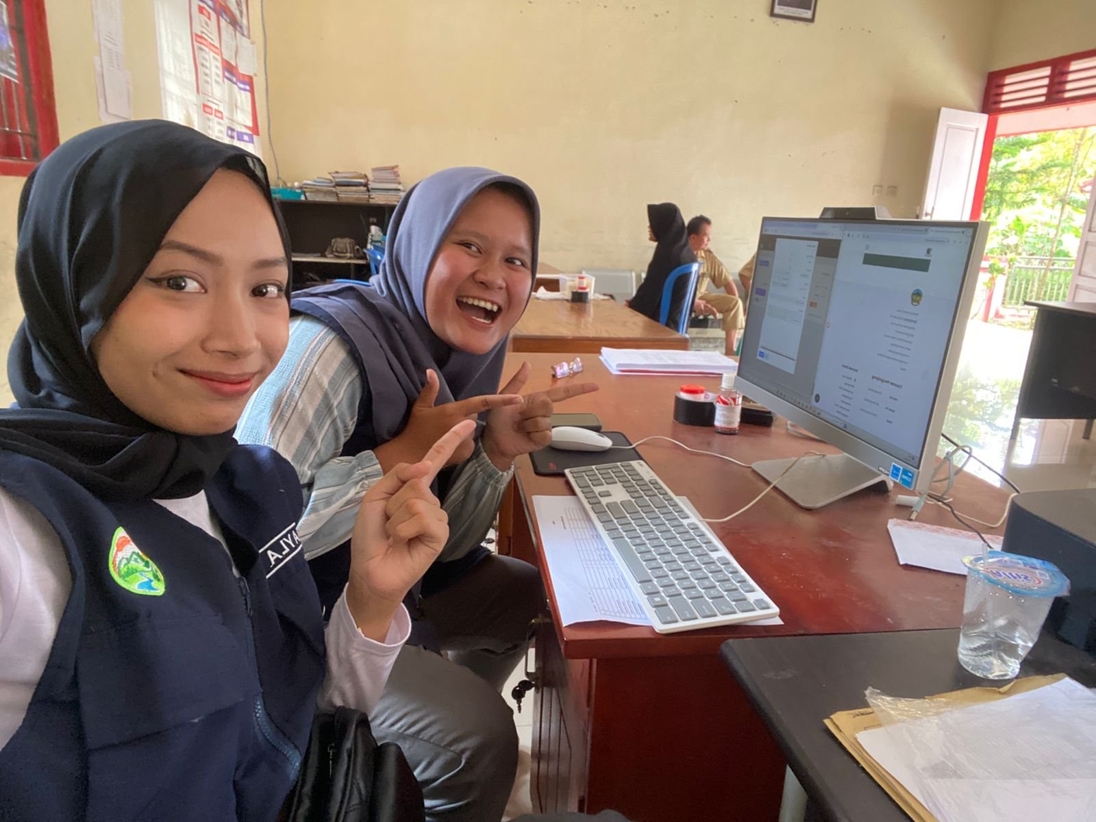 pelayanan desa dihari senin