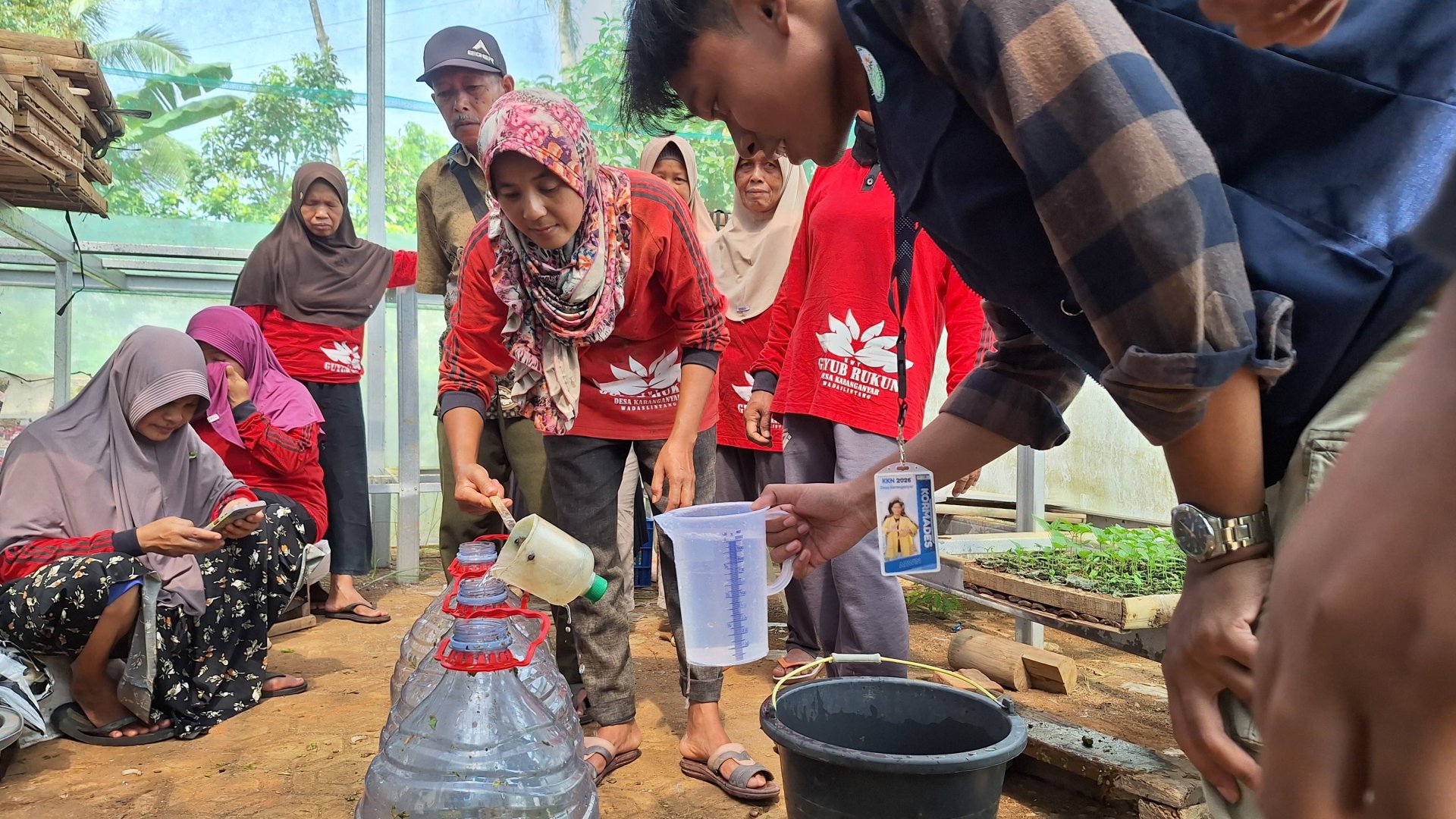 Bidang Lingkungan : Pembuatan POC