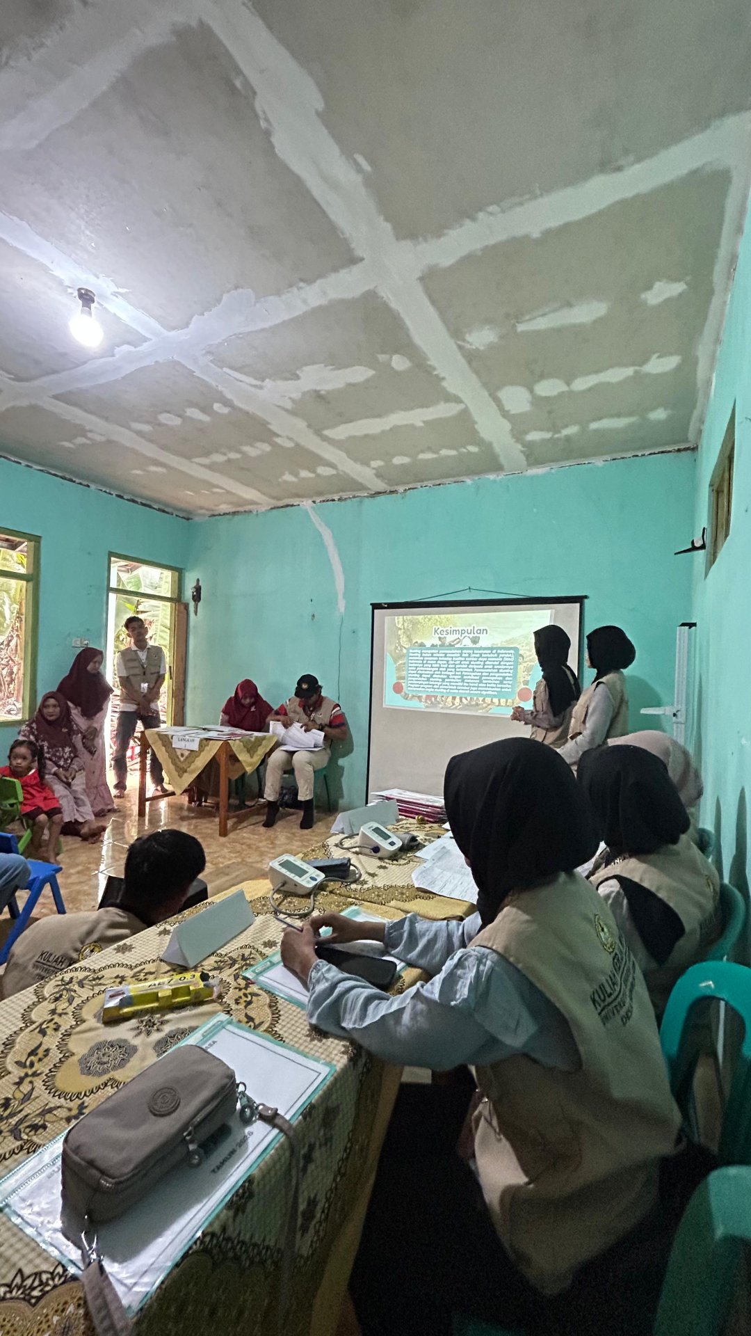 Sosialisasi stunting dan pendampingan posyandu