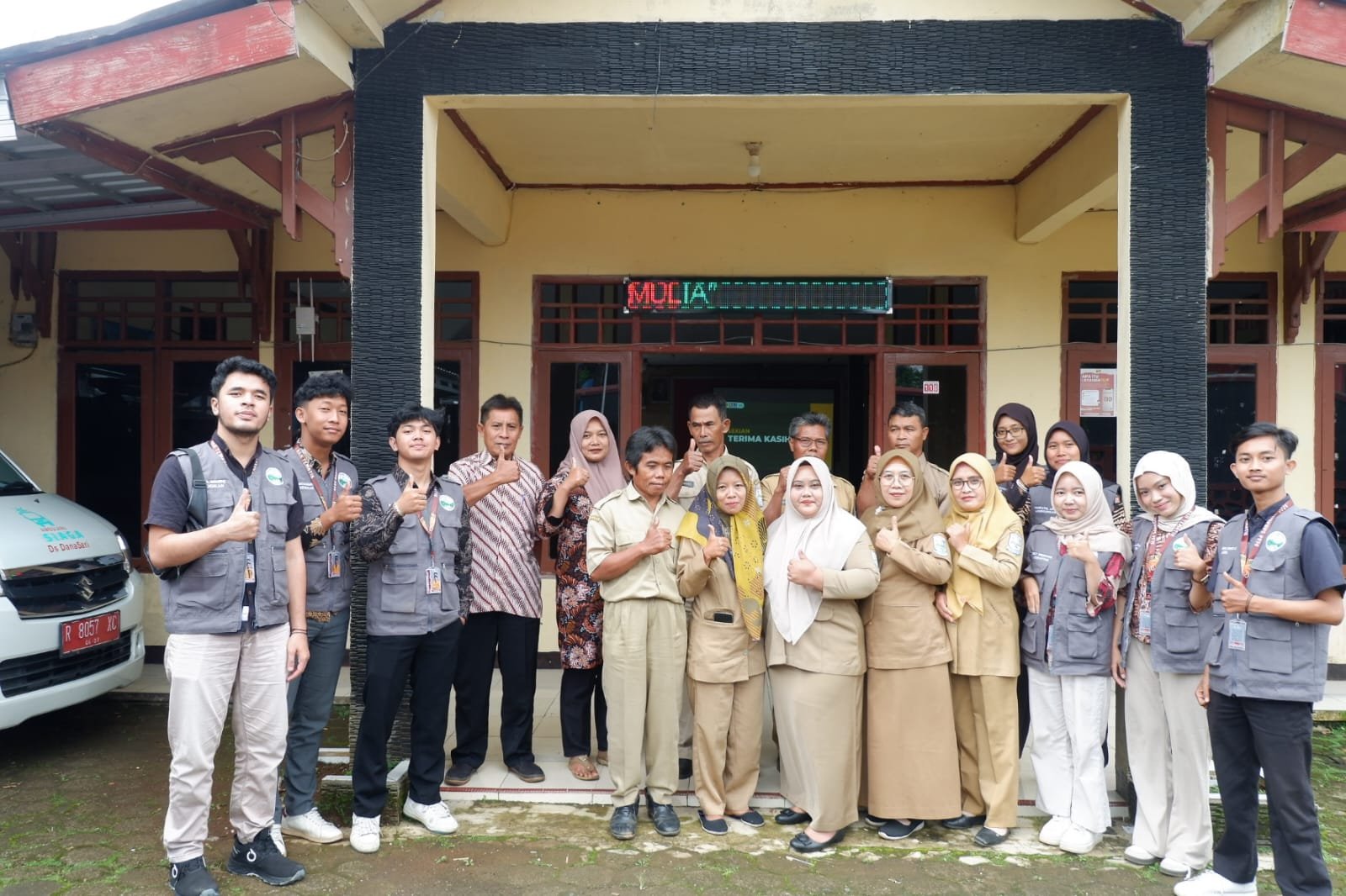 Pemaparan proker di balai desa