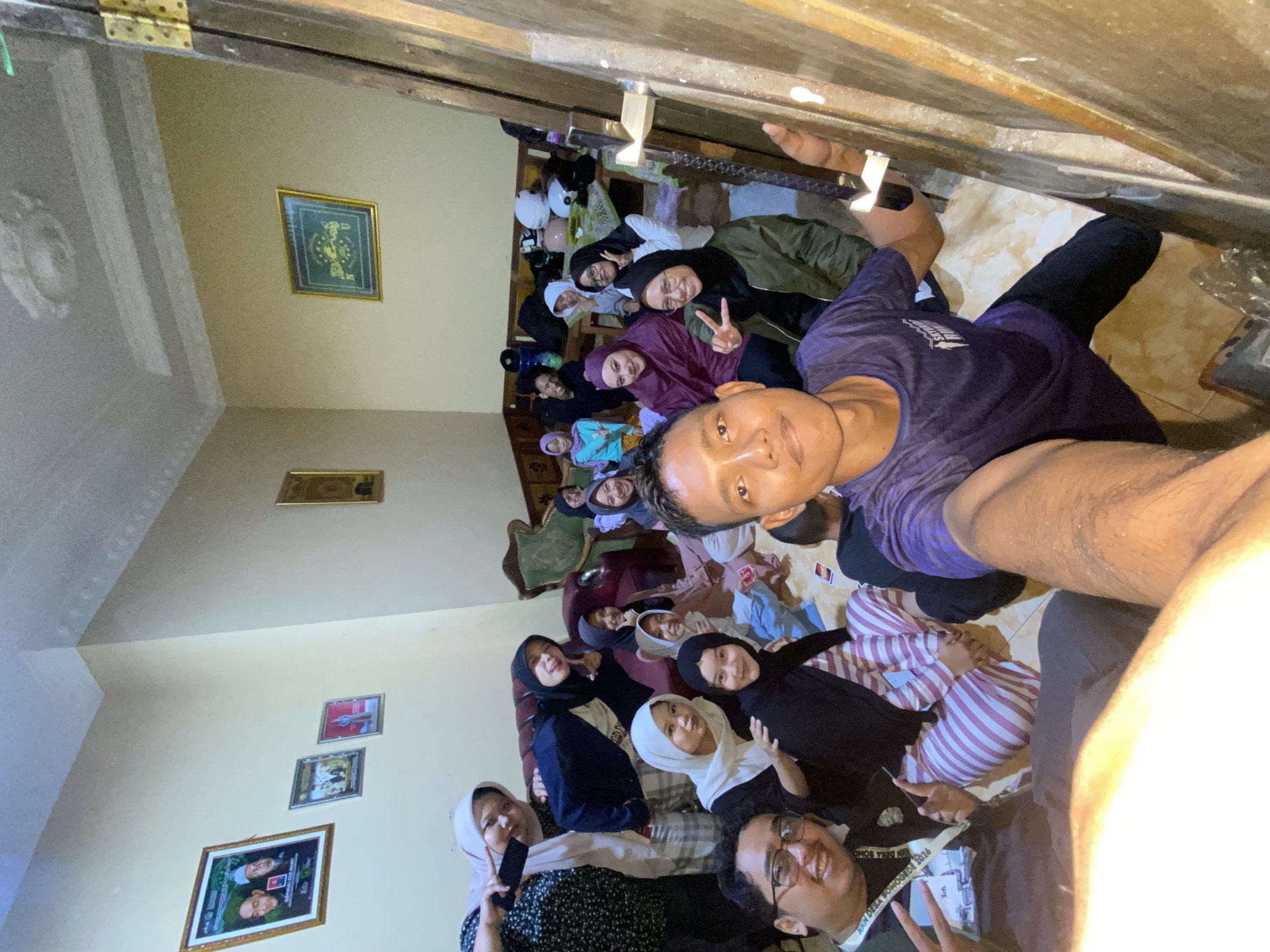 Koordinasi Program Kerja Bidang Ekonomi, Pemerintahan Desa, dan Pendidikan serta Pelaksanaan Bimbingan Belajar