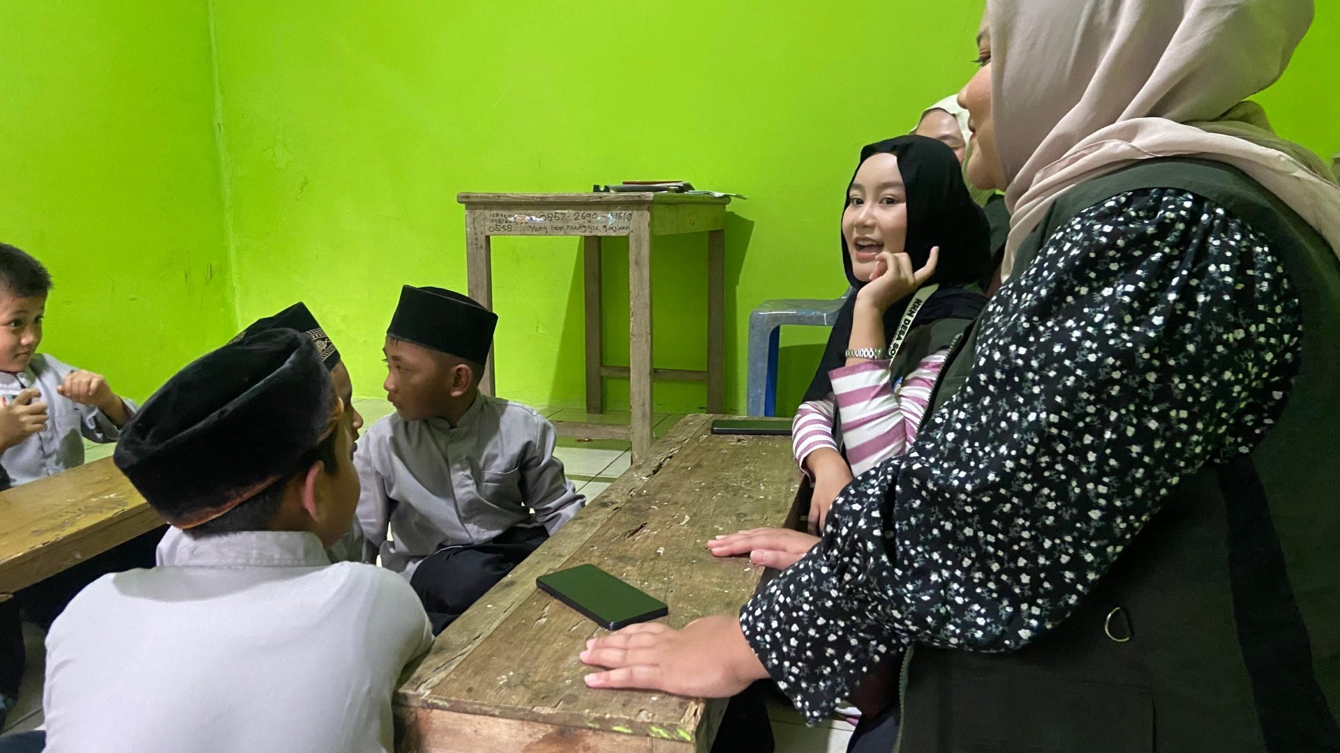 Koordinasi Program Kerja Bidang Ekonomi, Pemerintahan Desa, dan Pendidikan serta Pelaksanaan Bimbingan Belajar