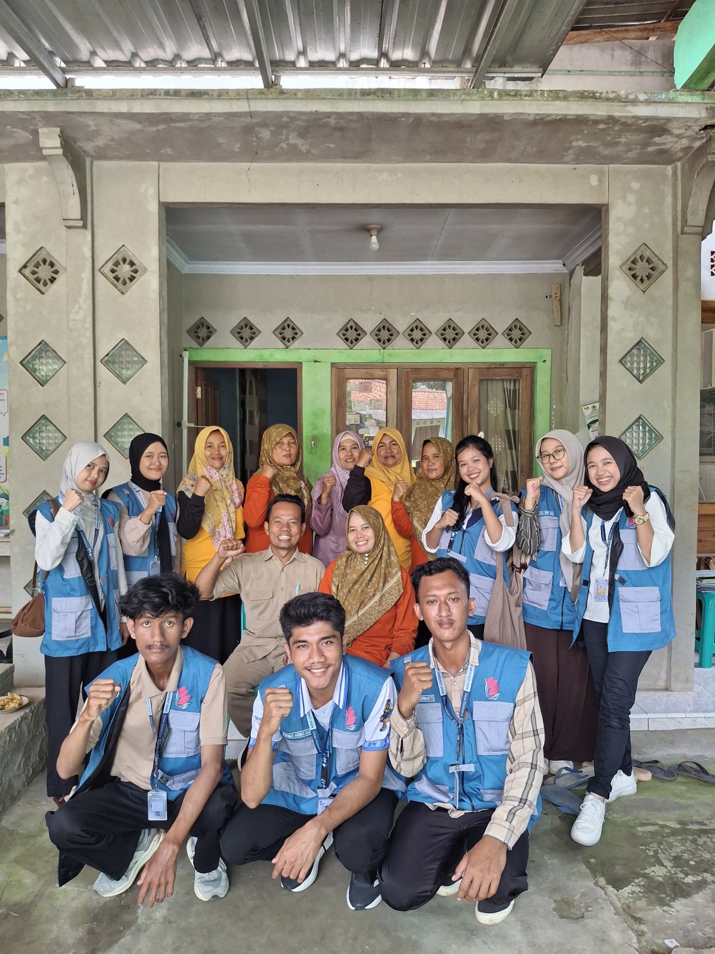 Day 6 - Pendampingan Posyandu Mawar 6 dan Mawar 7, Latihan Nyanyi Kur