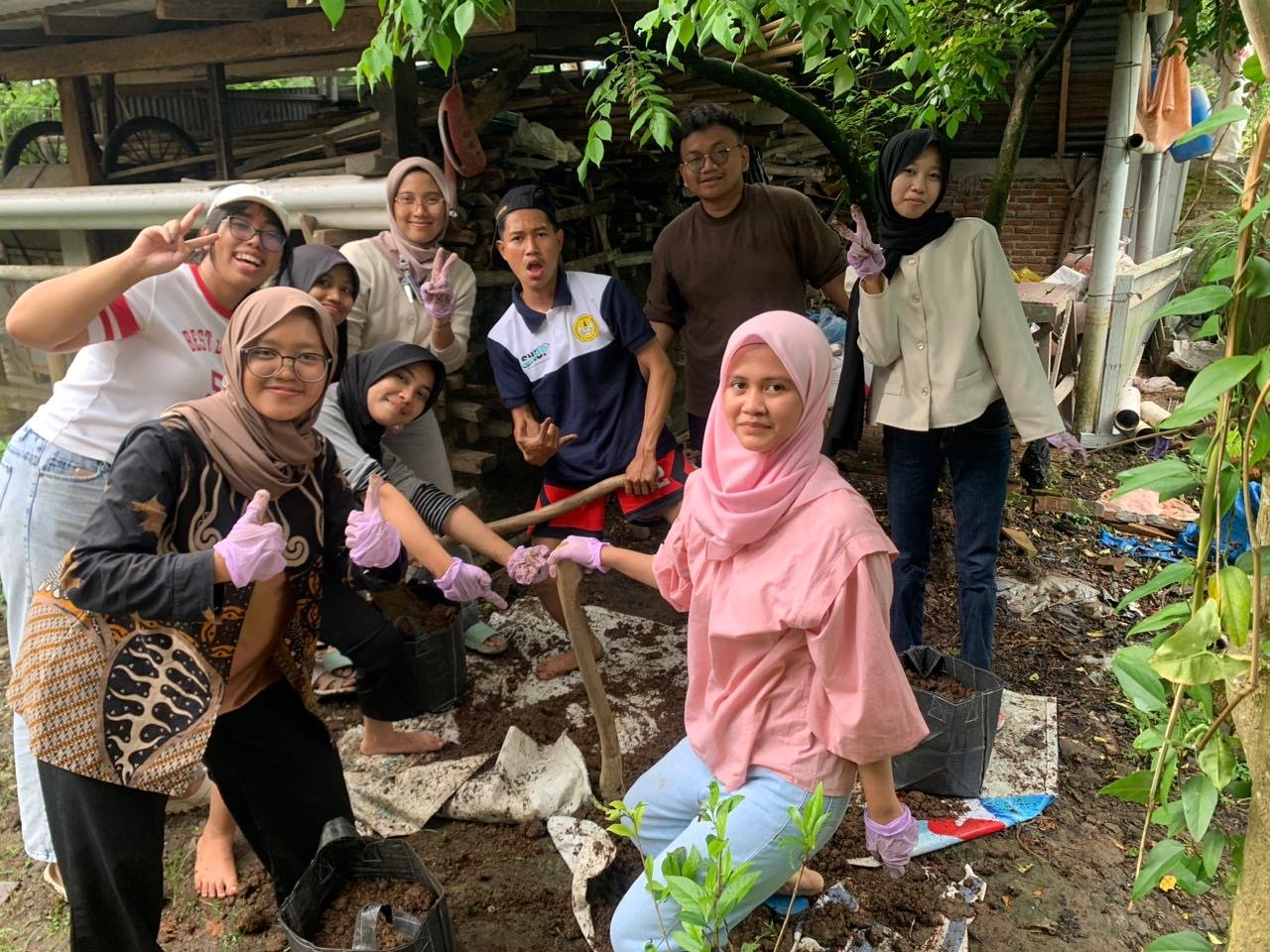 Menyiapkan Program Kerja Divisi Lingkungan