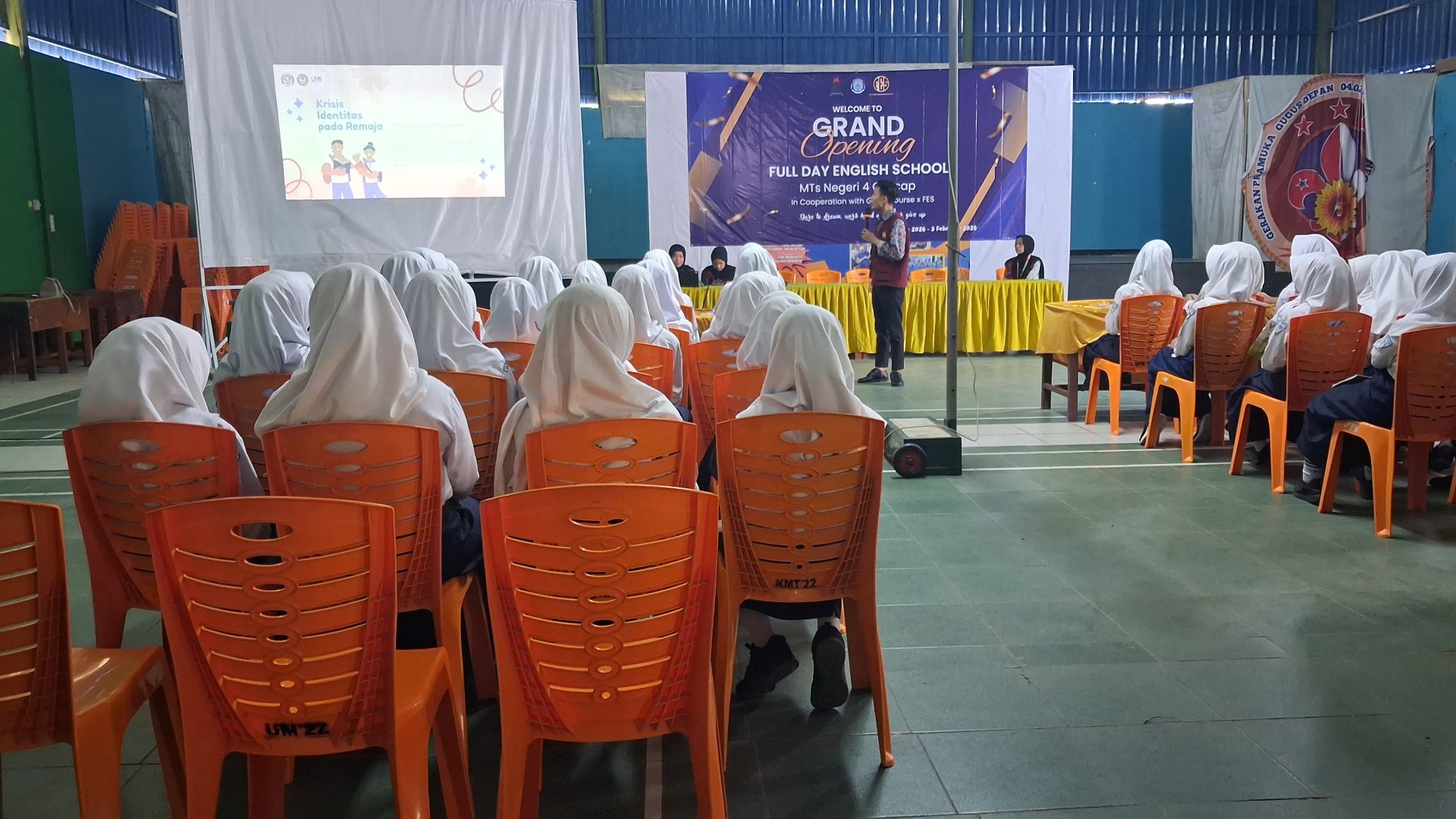 Sosialisasi Remaja Beresiko