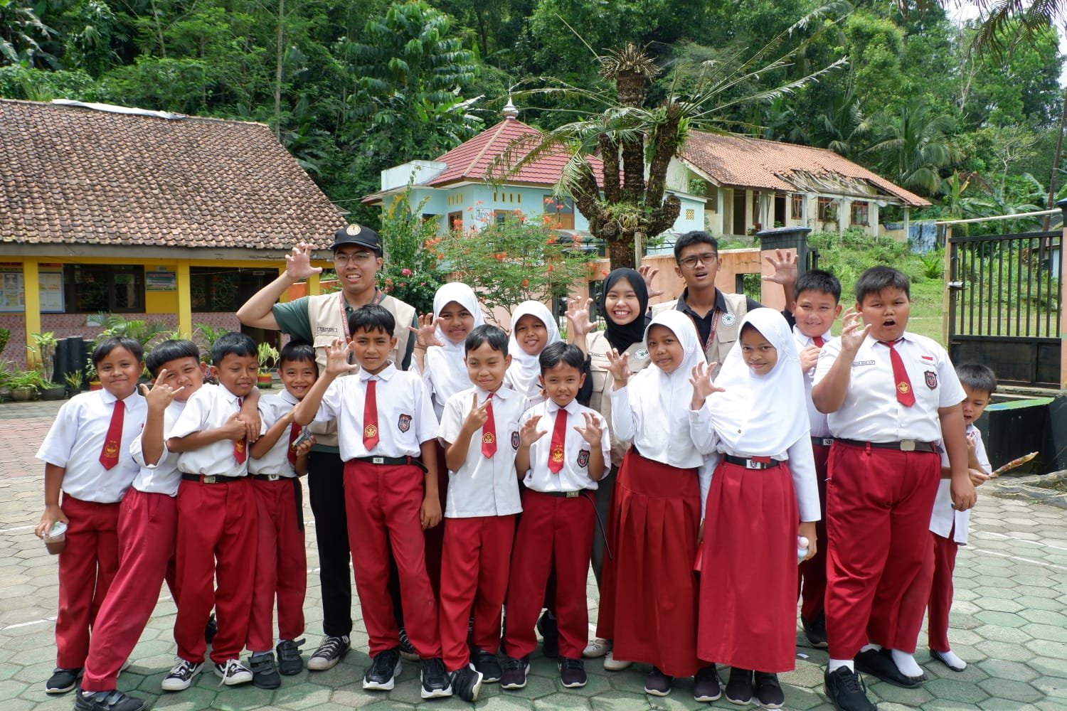 Koordinasi Program Kerja Divisi Pendidikan dengan SD Negeri 1 Wlahar