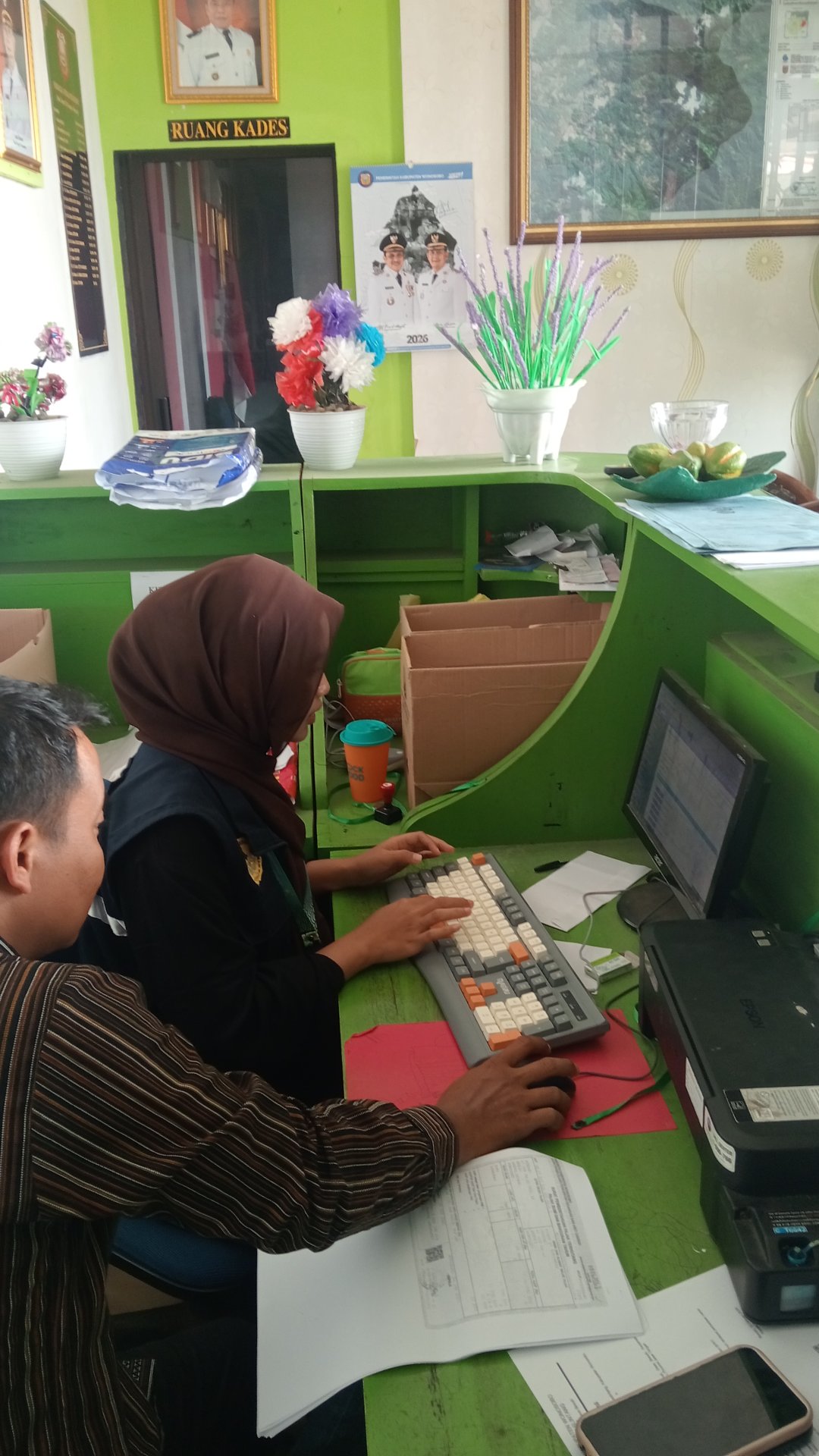 Piket Balai Desa Besuki