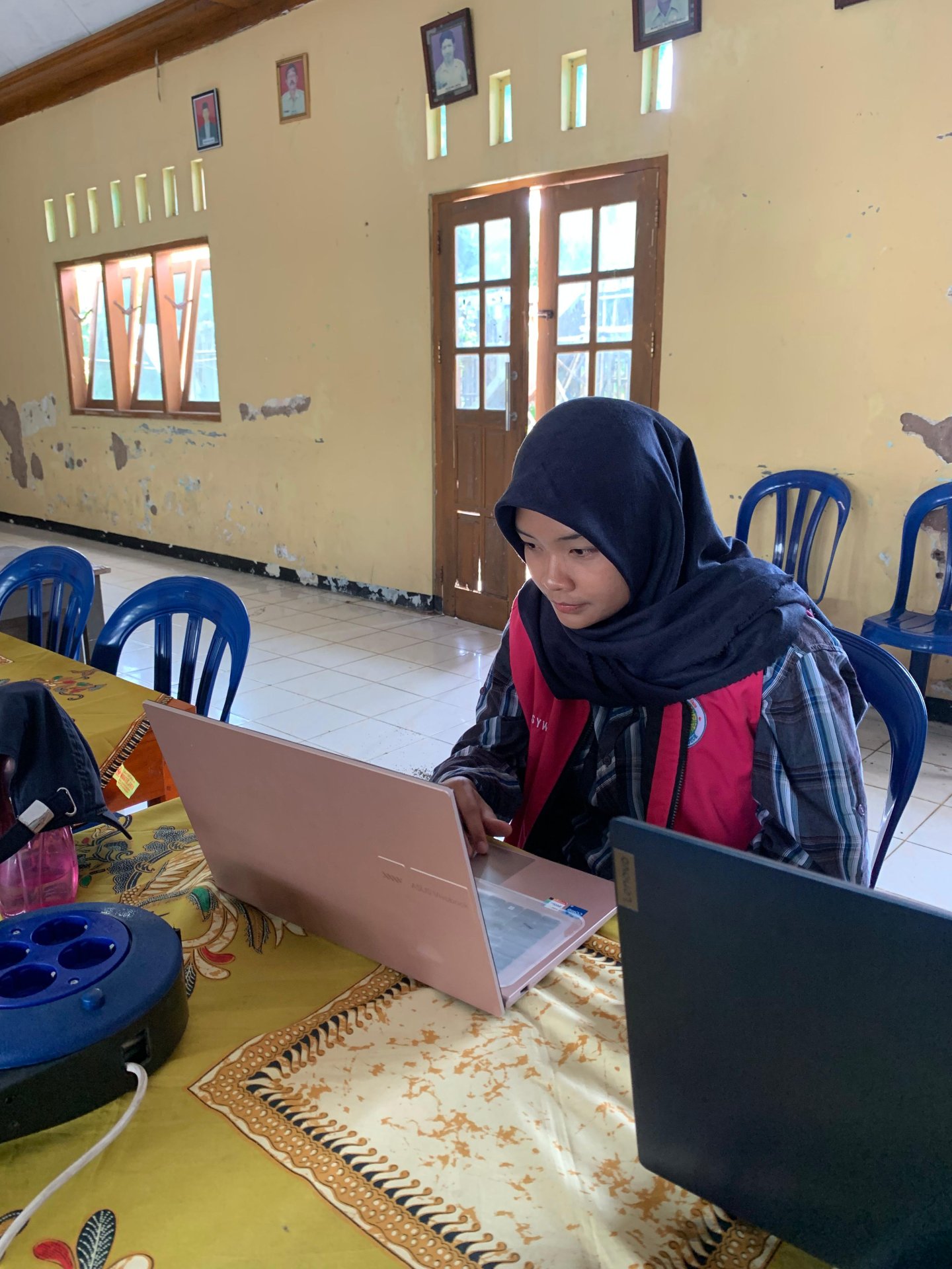 Hari ke 8 - Piket Balai Desa