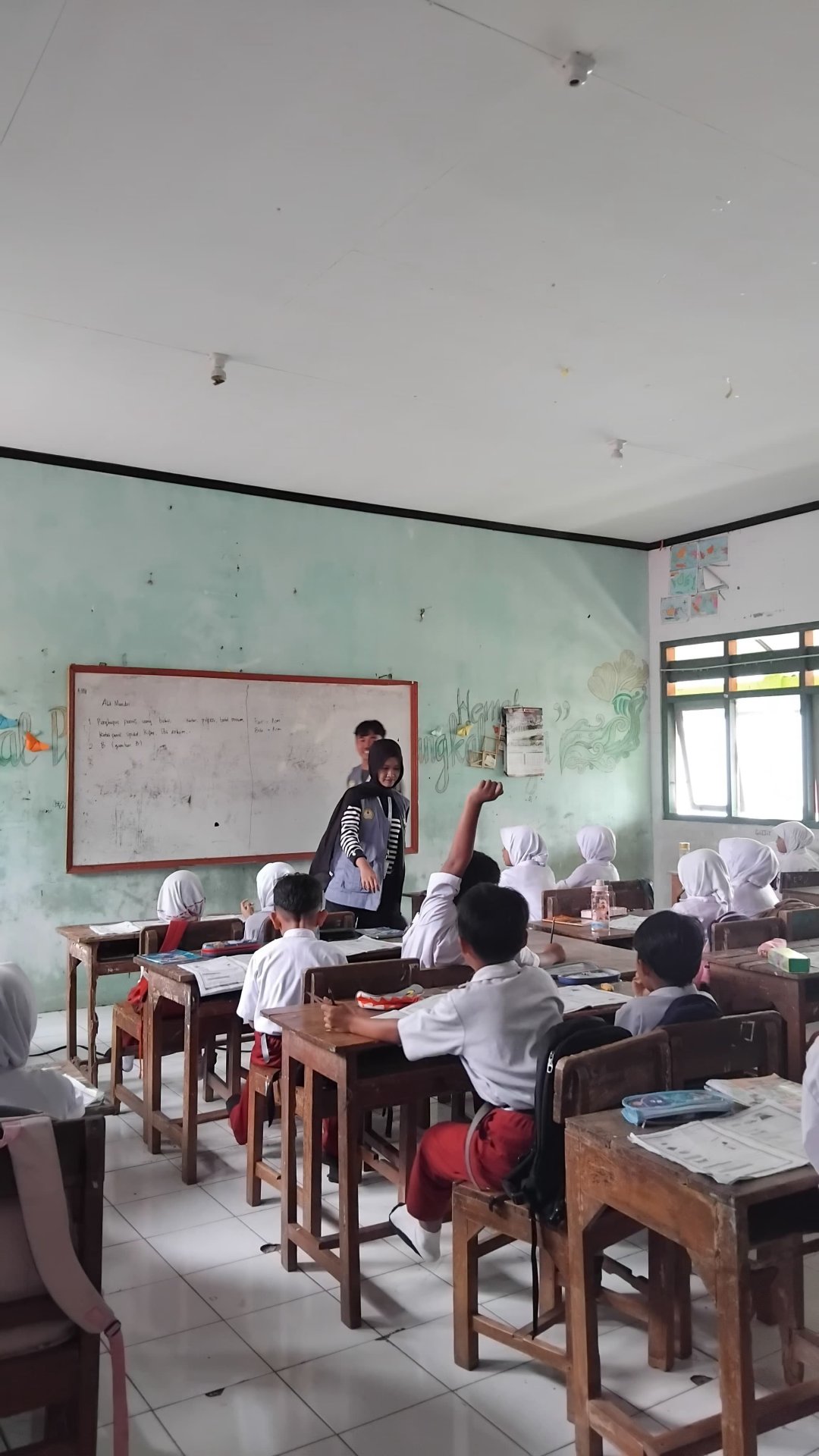 Lancar Mengajar di SDN 1 Lancar