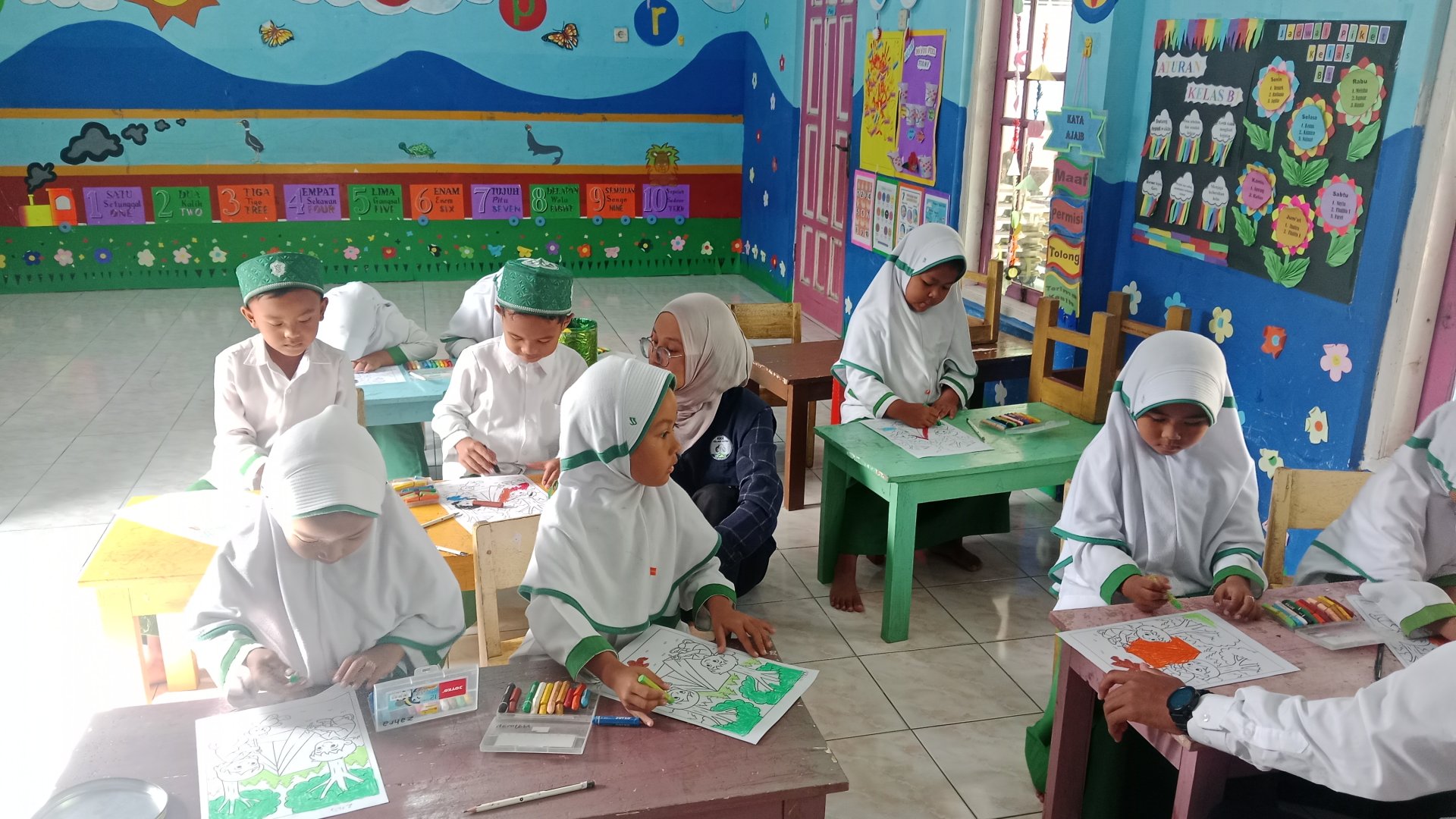 Apel pagi, kunjungan ke RA kkn hari ke-7