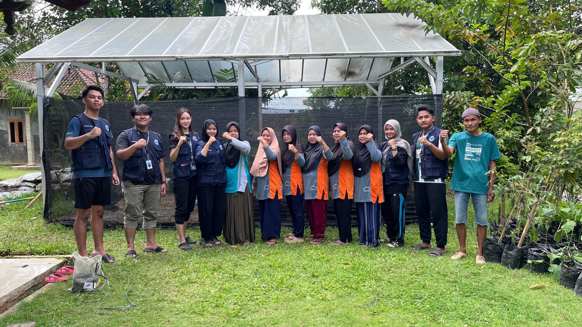 Program Kerja Lingkungan 2 Intesifikasi Pekarangan dan Irigasi Tetes