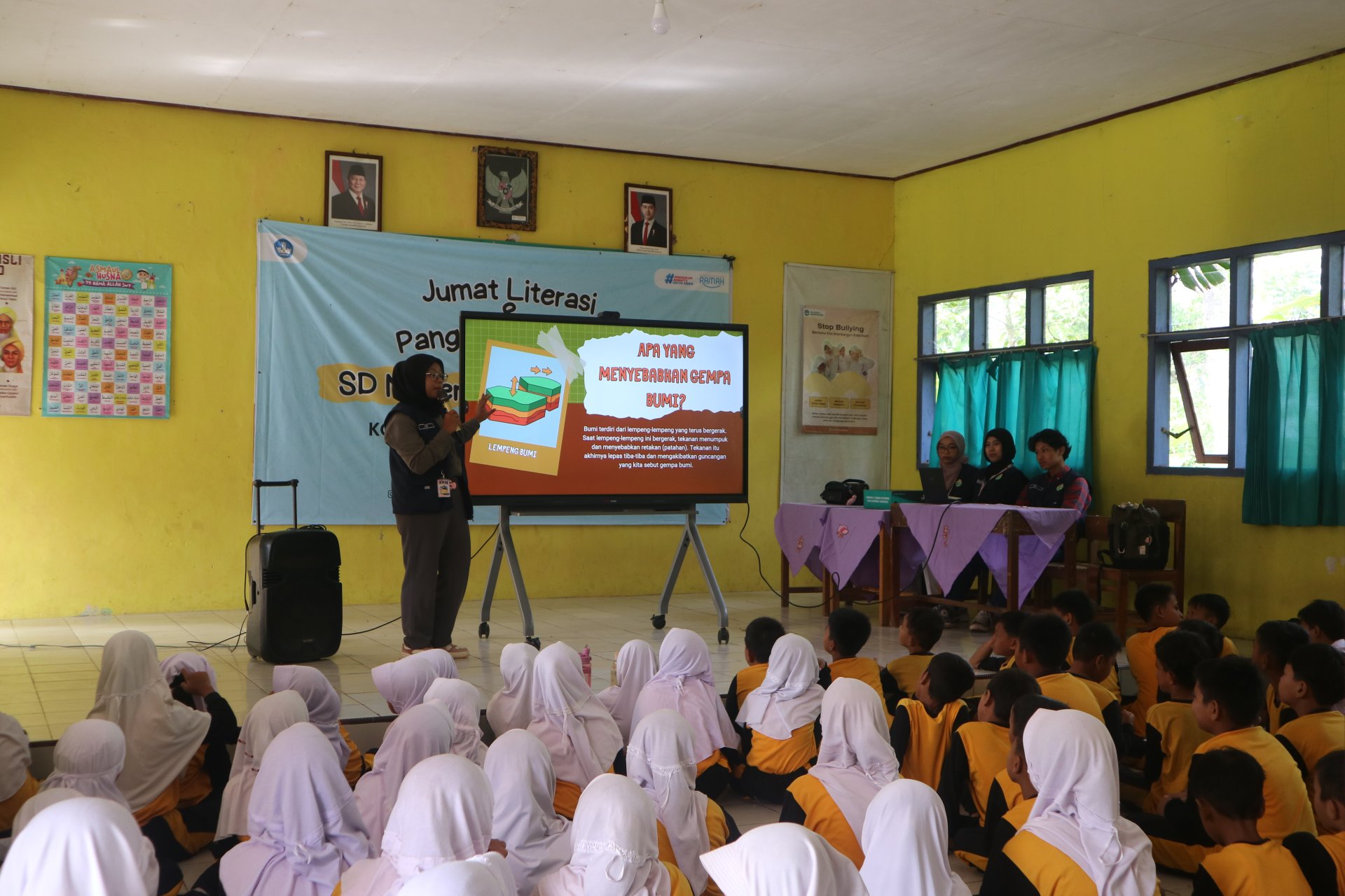 Sosialisasi Siswa Tanggap Bencana di SD Negeri 2 Mengangkang Desa Somakaton