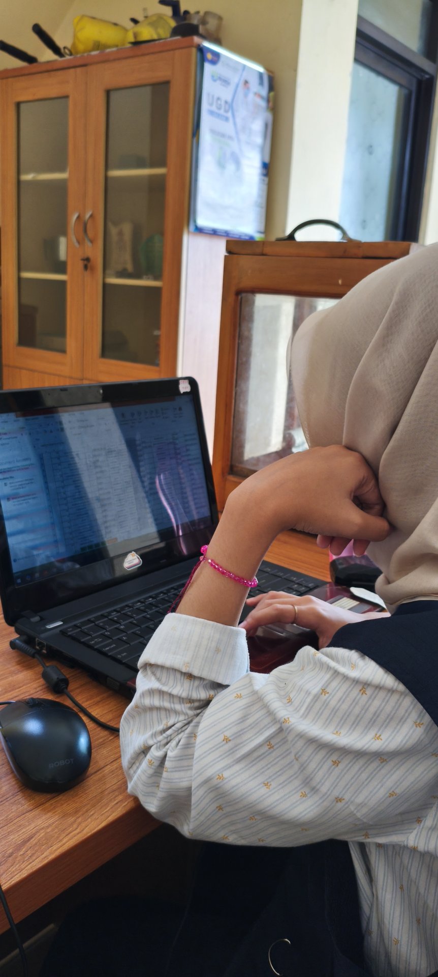 Kegiatan kkn hari ketujuh di desa brengkok