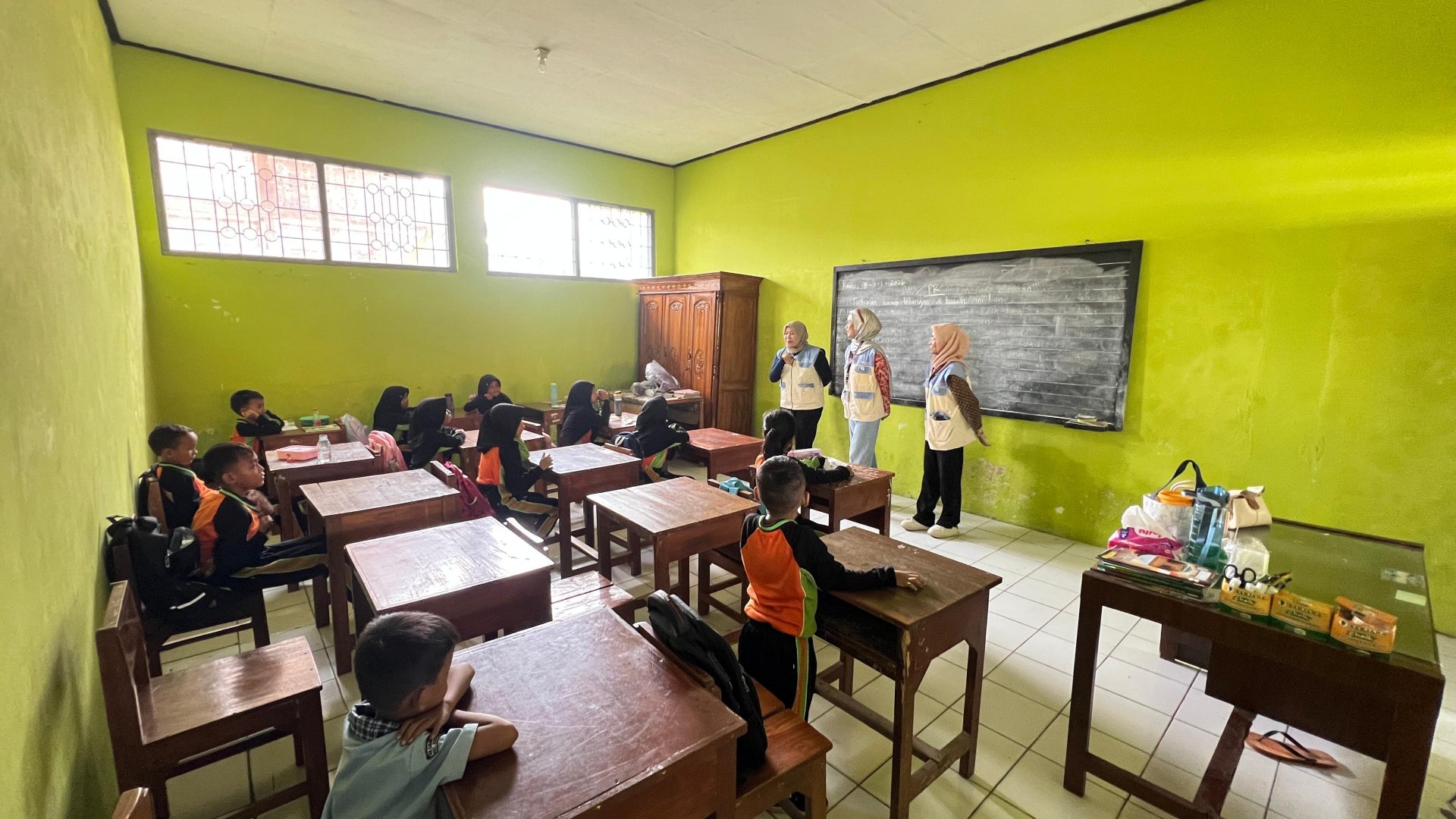 Mengajar SDN 01 Karangkandri