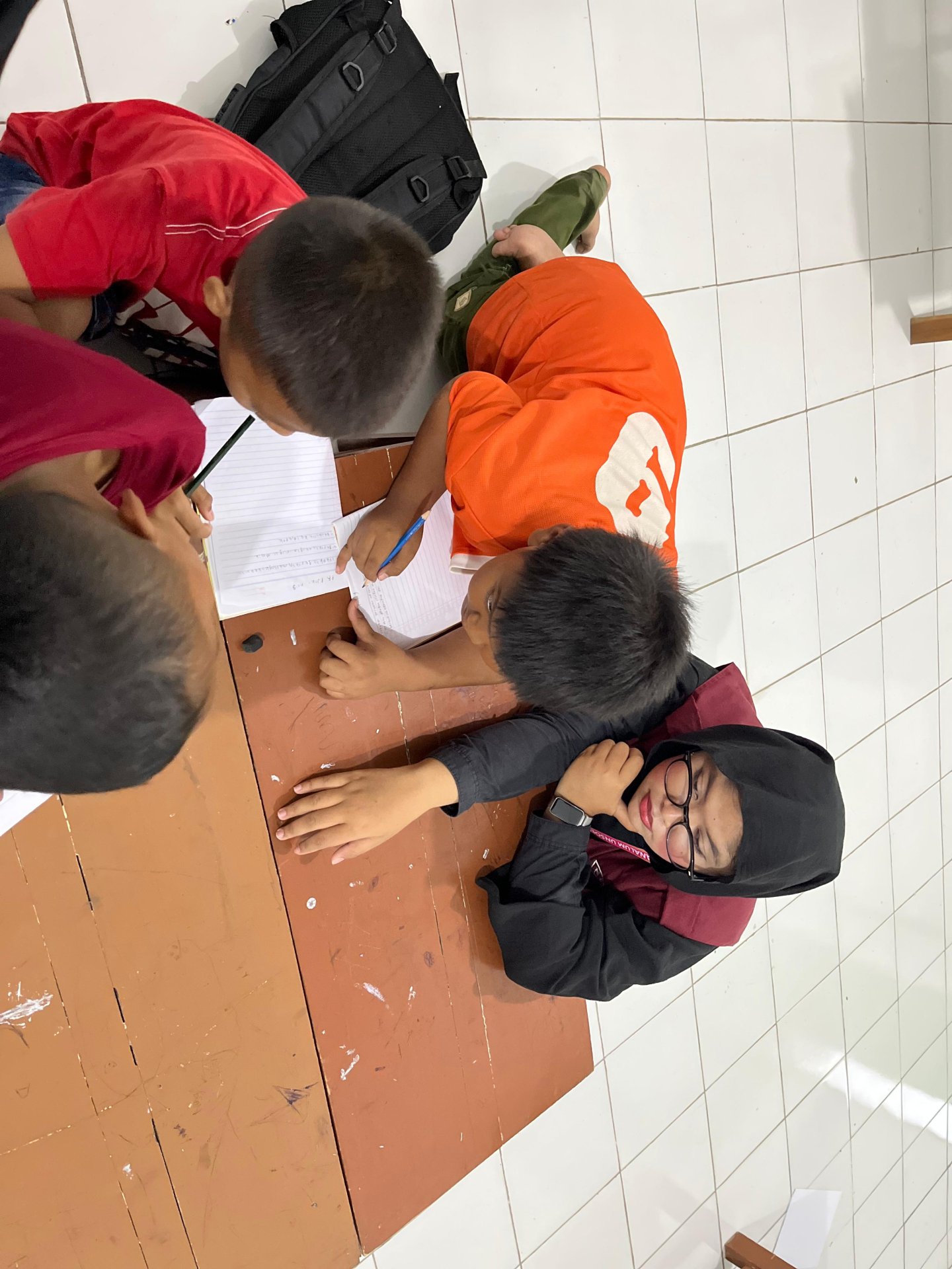 Bimbingan Belajar Siswa Kelas 1 dan 2